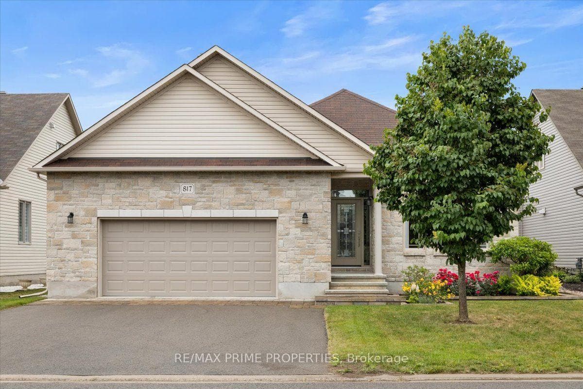 817 Platinum Street photo 1
