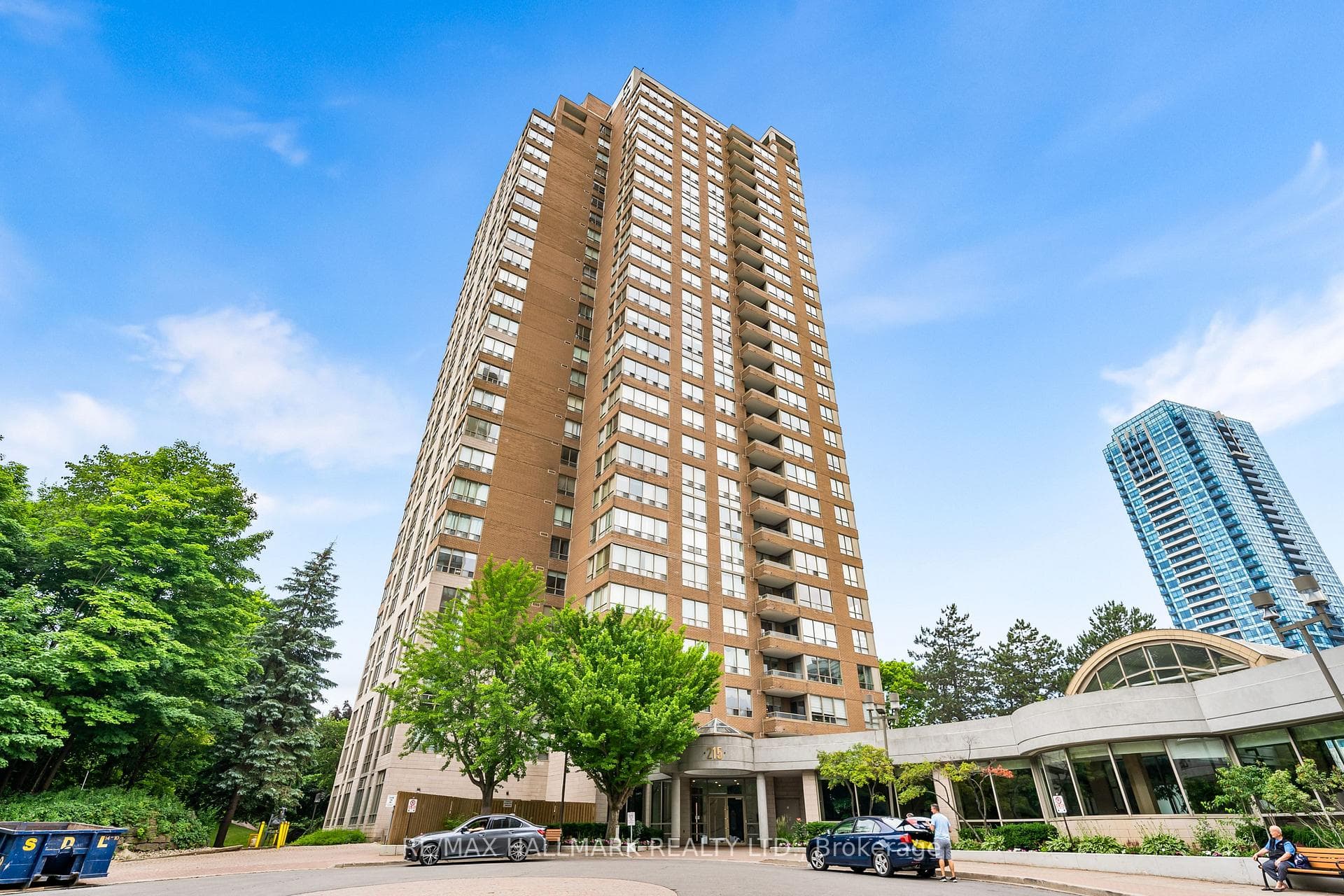 215 Wynford Drive Unit 1001 photo 2