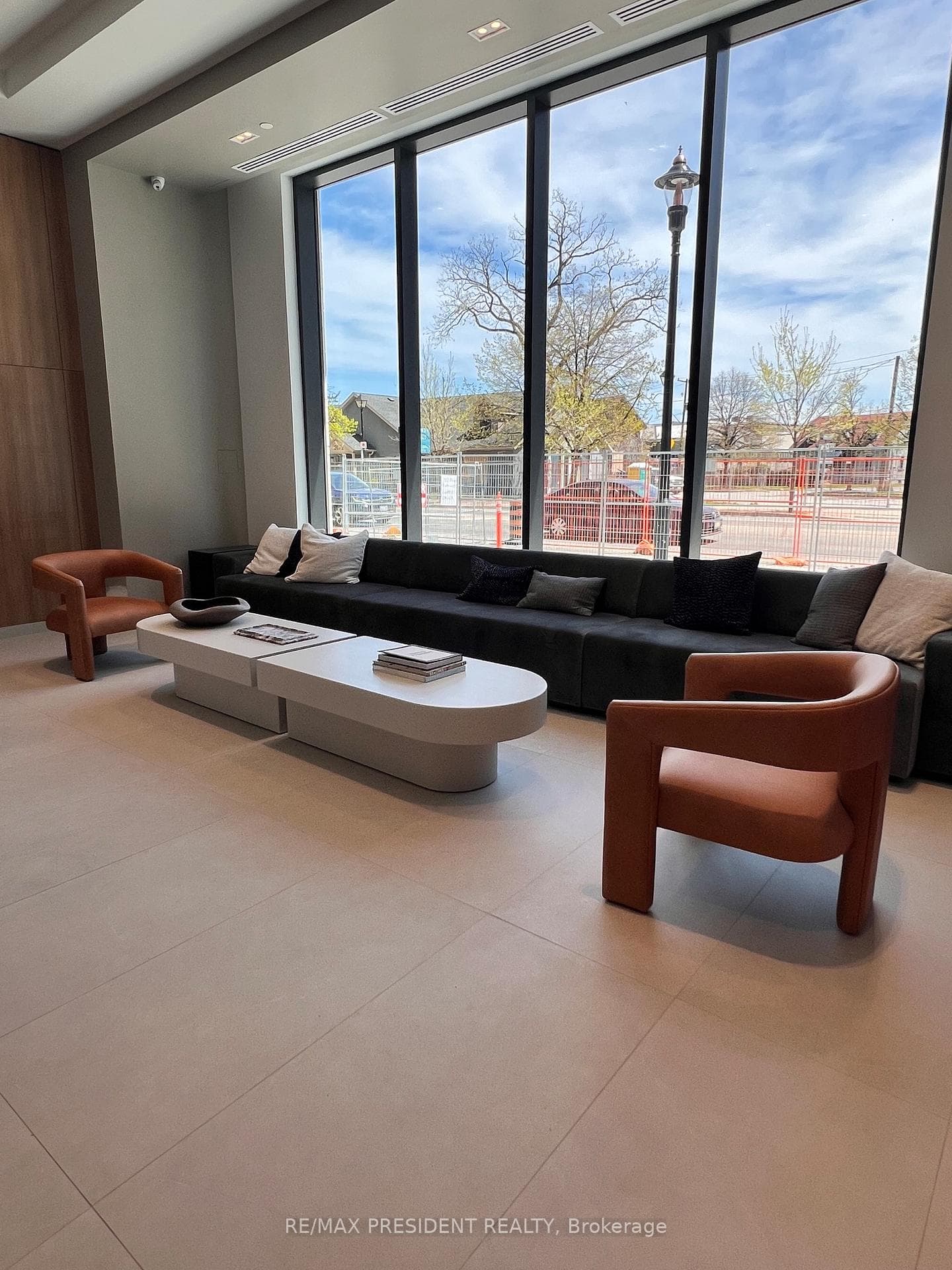 2075 Lakeshore Road Unit 1409 photo 22
