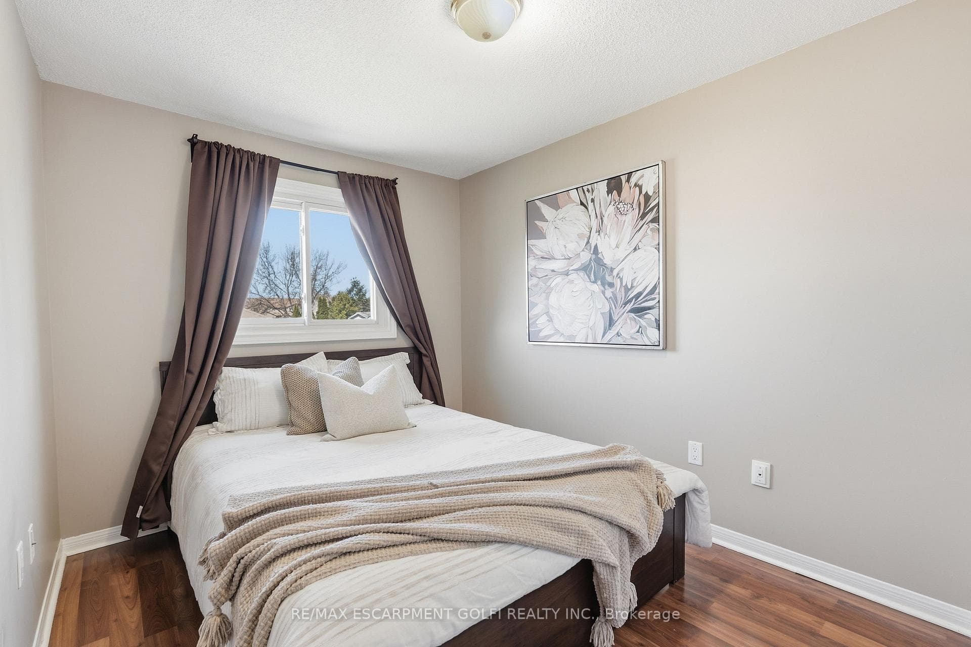 107 Broughton Avenue photo 10