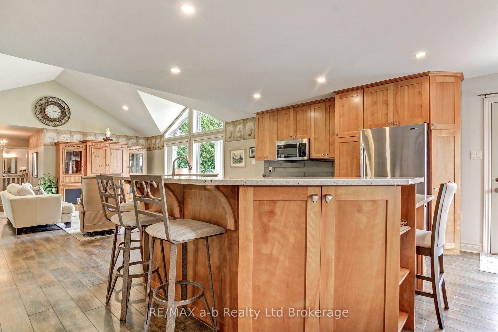 7 OTTERVIEW Drive photo 15