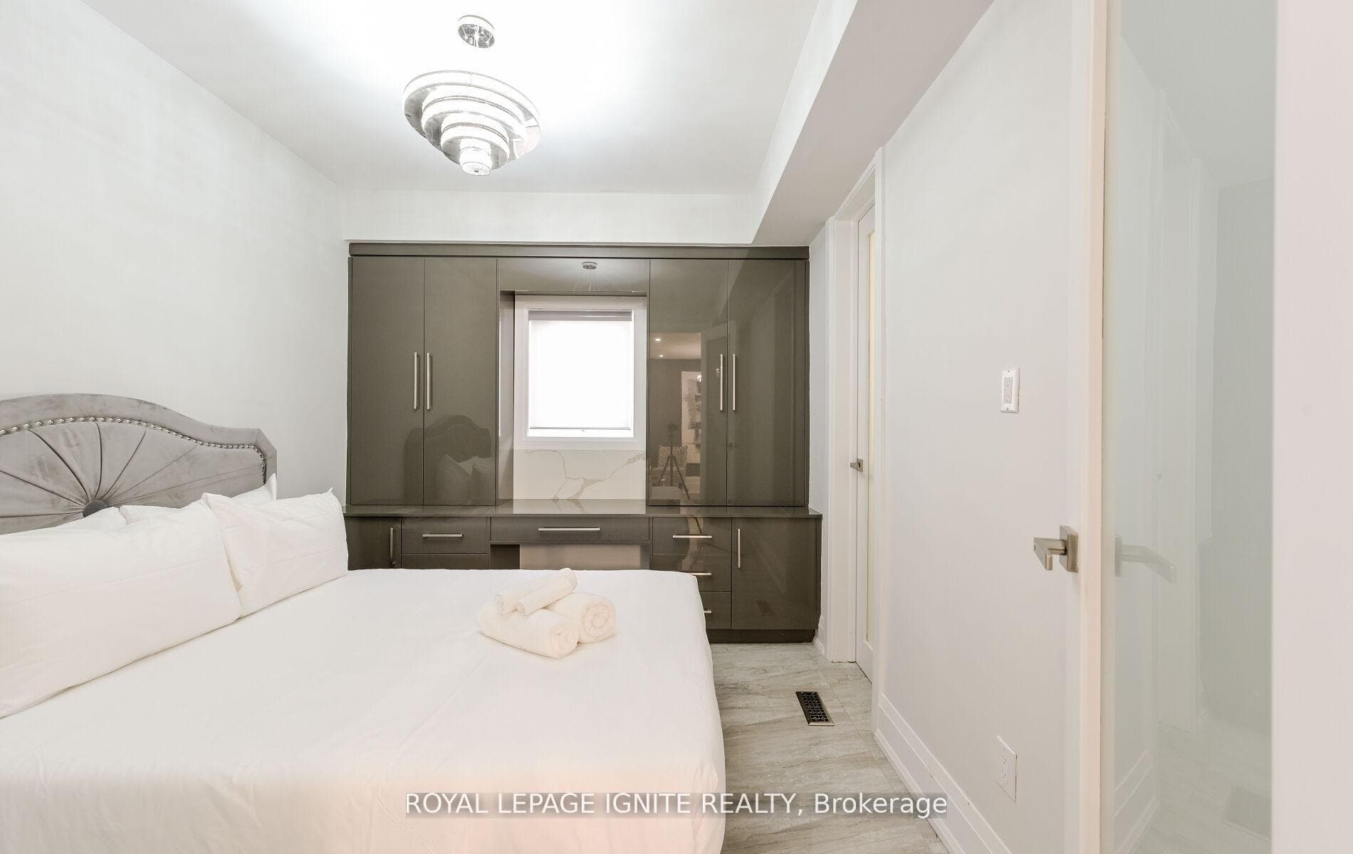 24 Christensen Avenue photo 17
