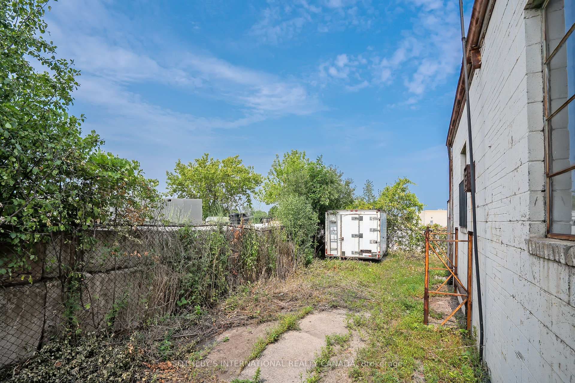 1505 Speers Road Unit 3 photo 9