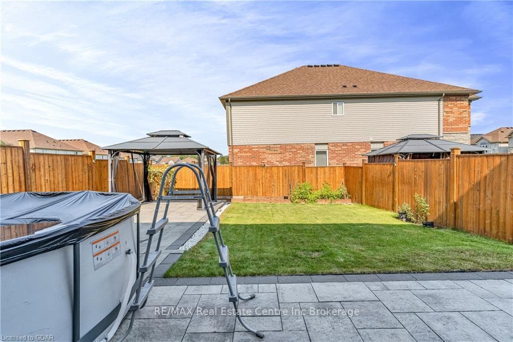 104 KIRVAN Drive photo 39