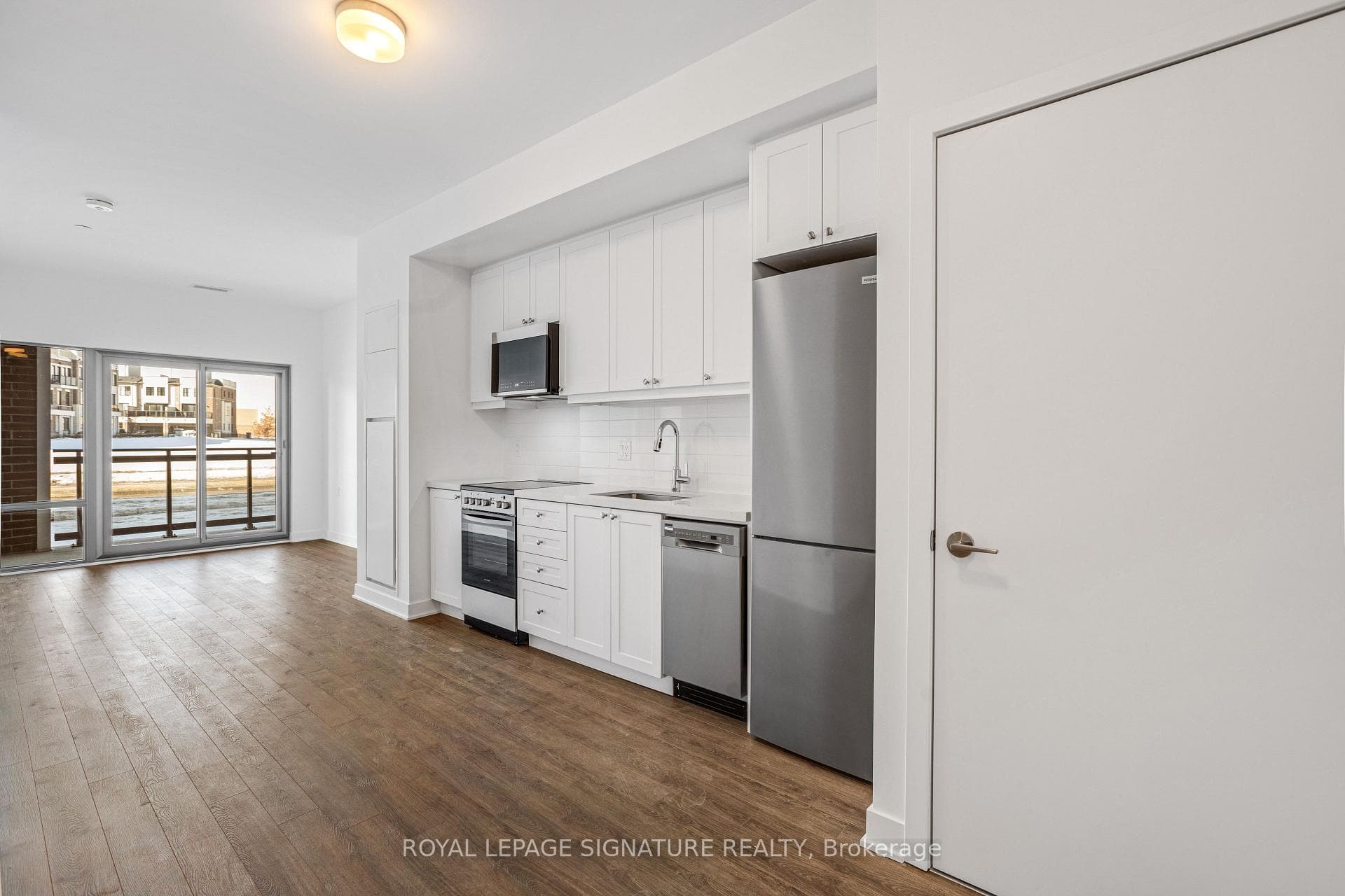 51 Clarington Boulevard Unit 108 photo 2