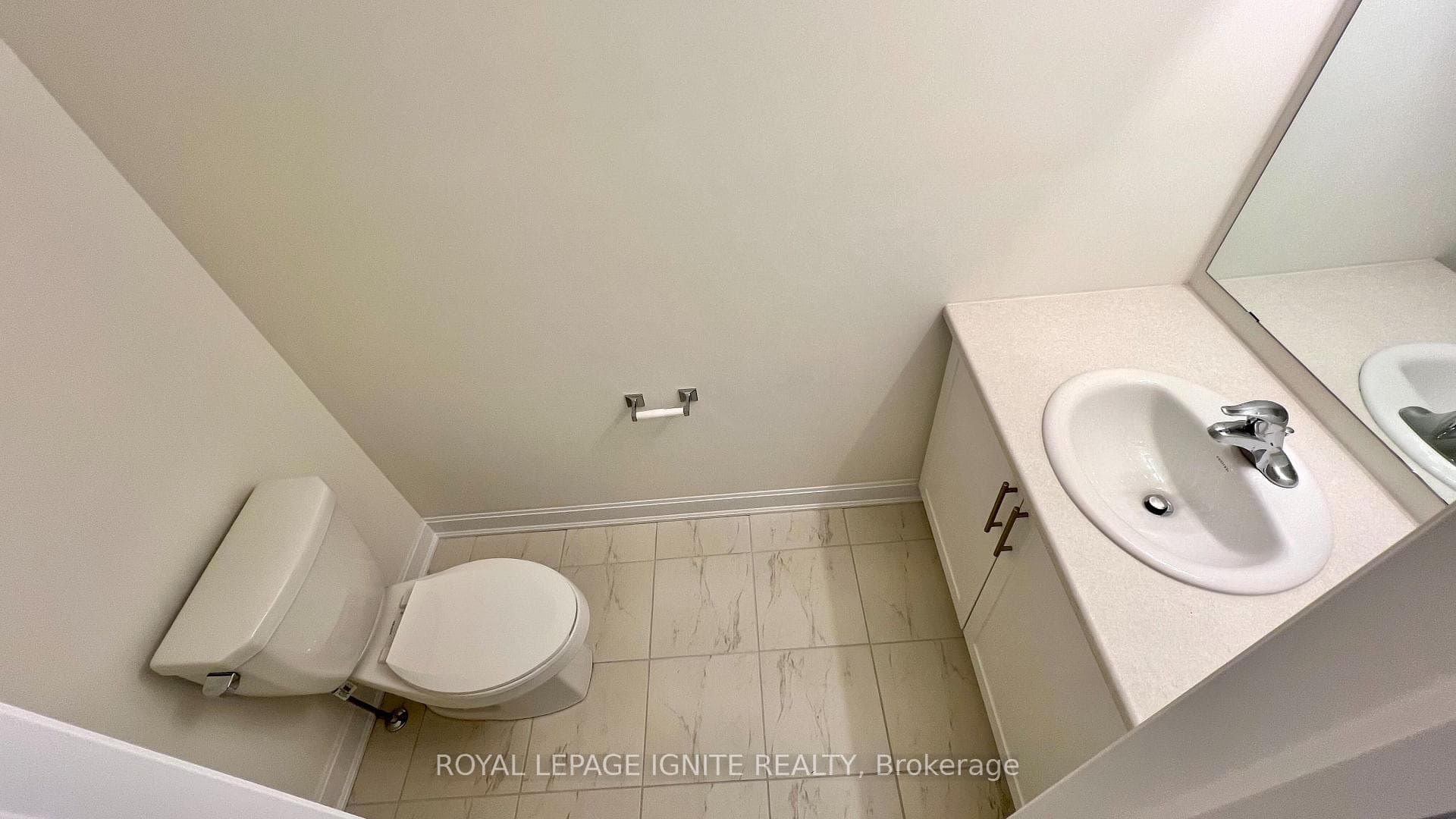 134 Gildersleeve Boulevard photo 12