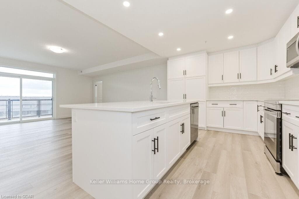 99B FARLEY Road Unit 302 photo 16
