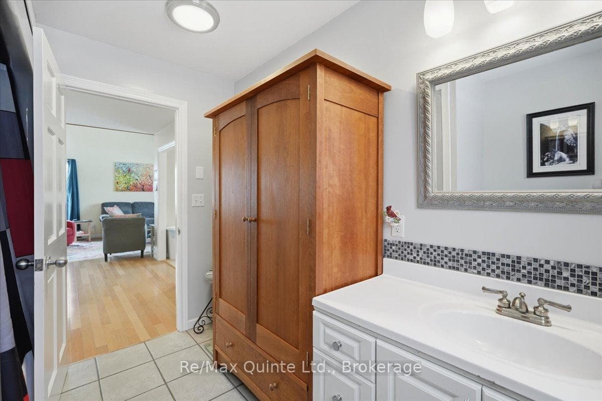 168 Schoolhouse Road photo 24