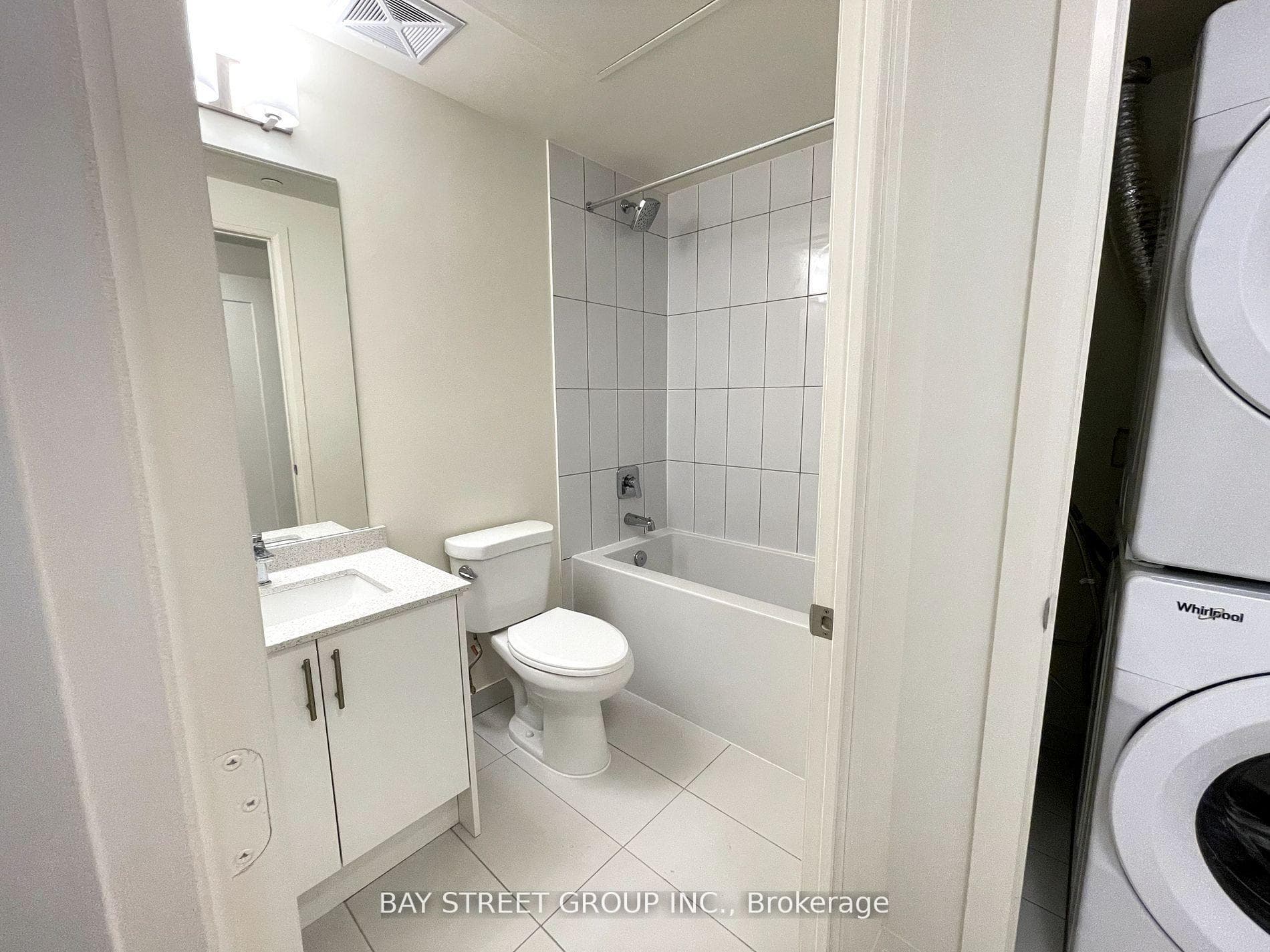 9000 Jane Street Unit 304 photo 9