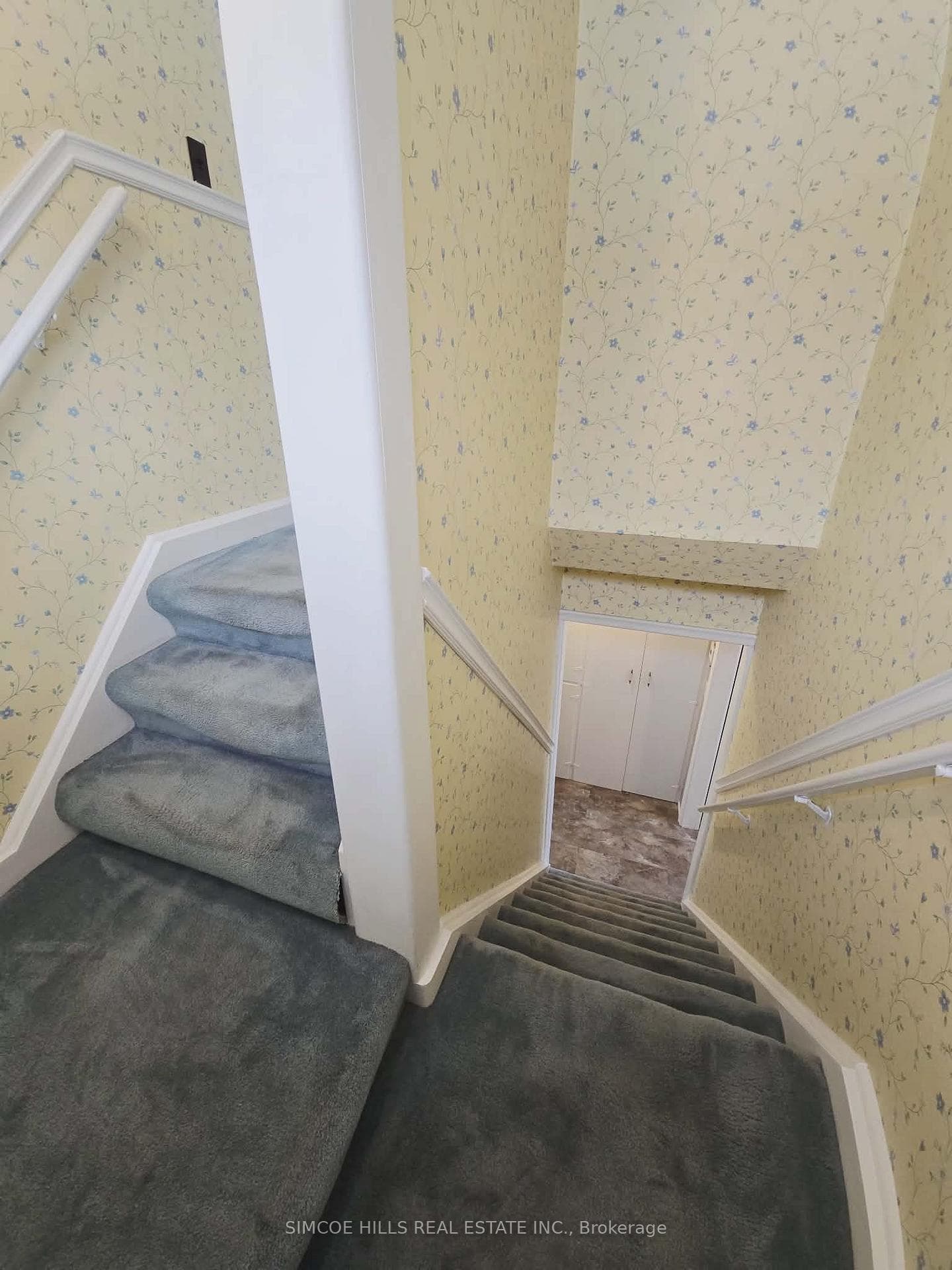 326 Harvey Street photo 9