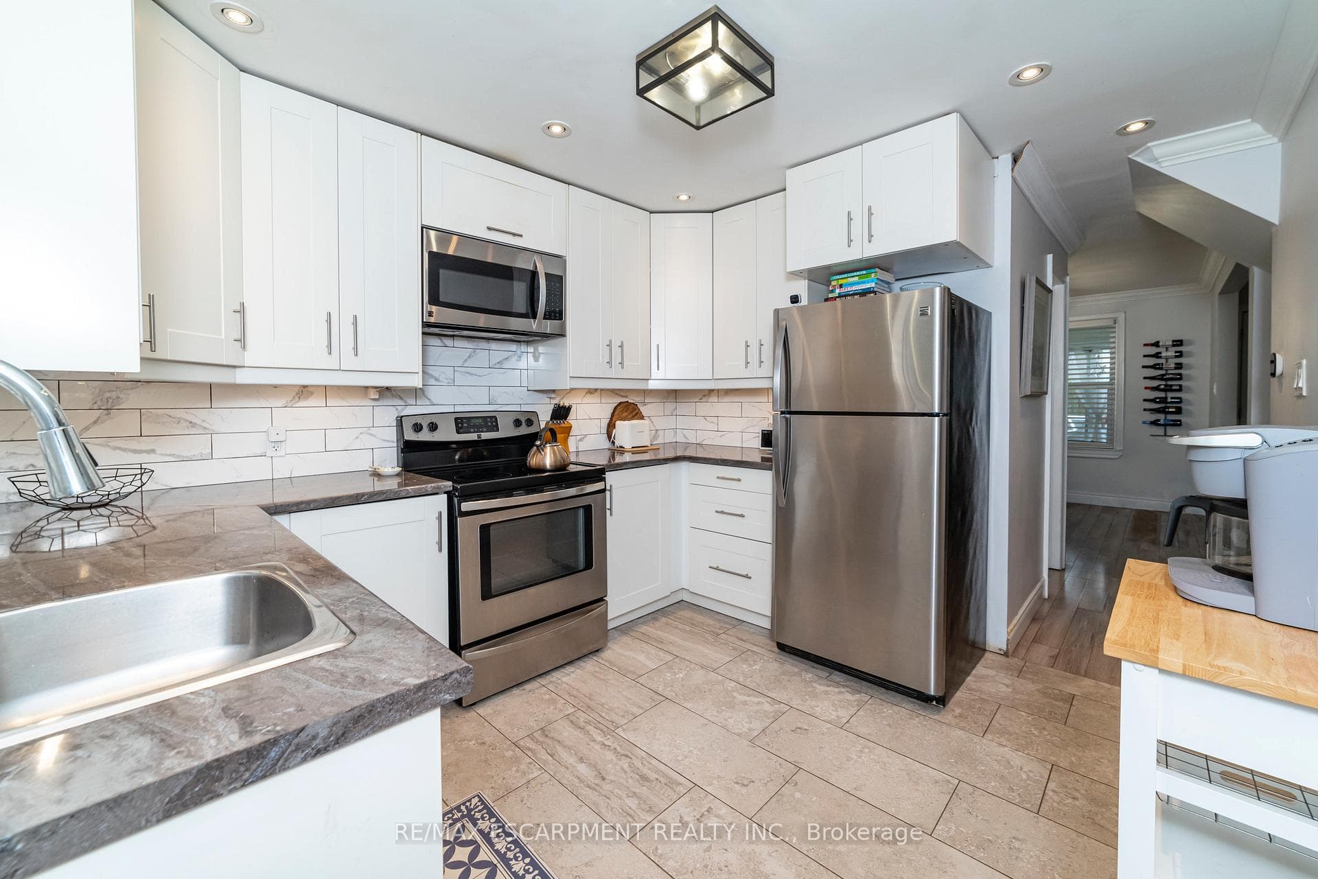 32 Bayfield Avenue photo 6