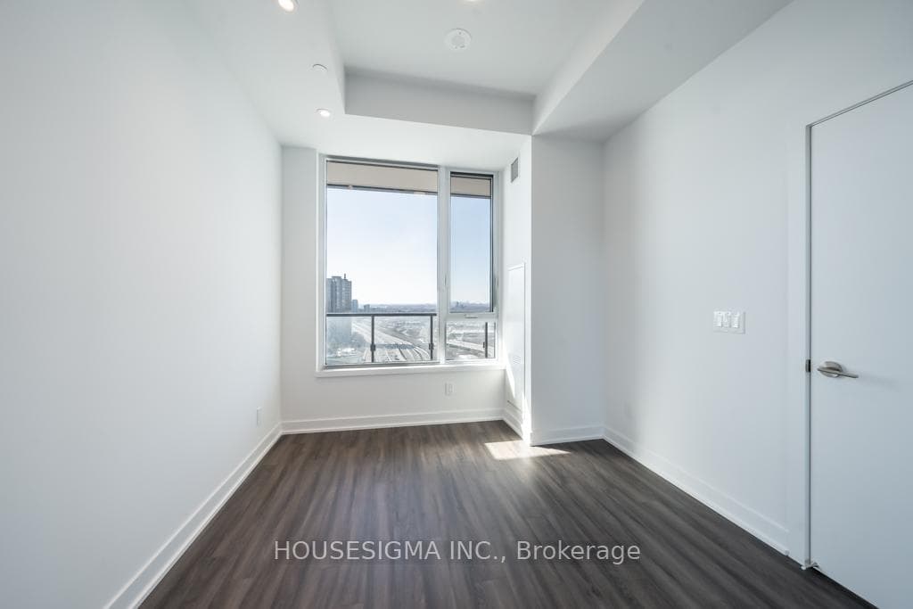 1928 Lake Shore Boulevard Unit 3211 photo 14