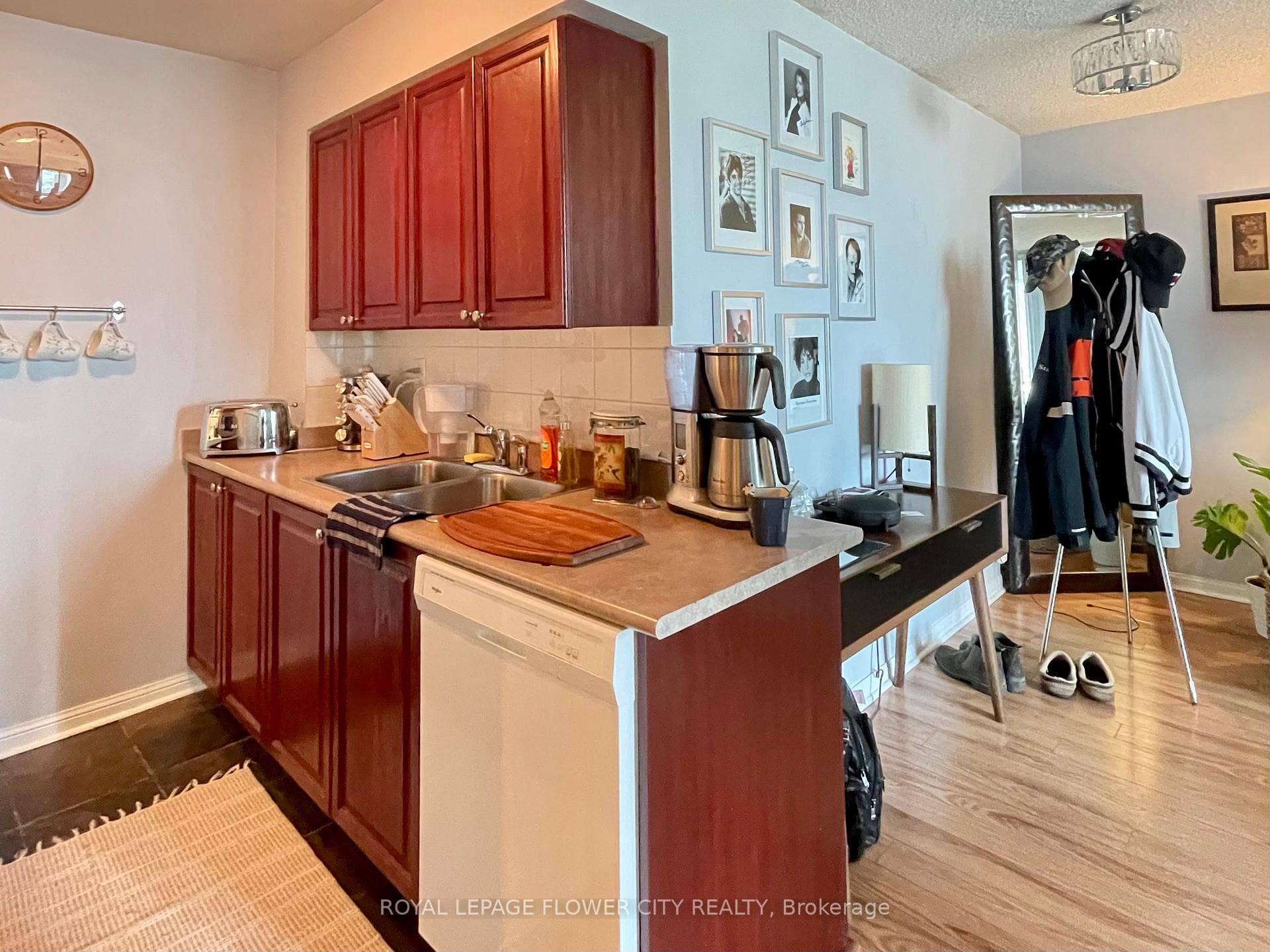 228 Queens Quay Unit 801 photo 18