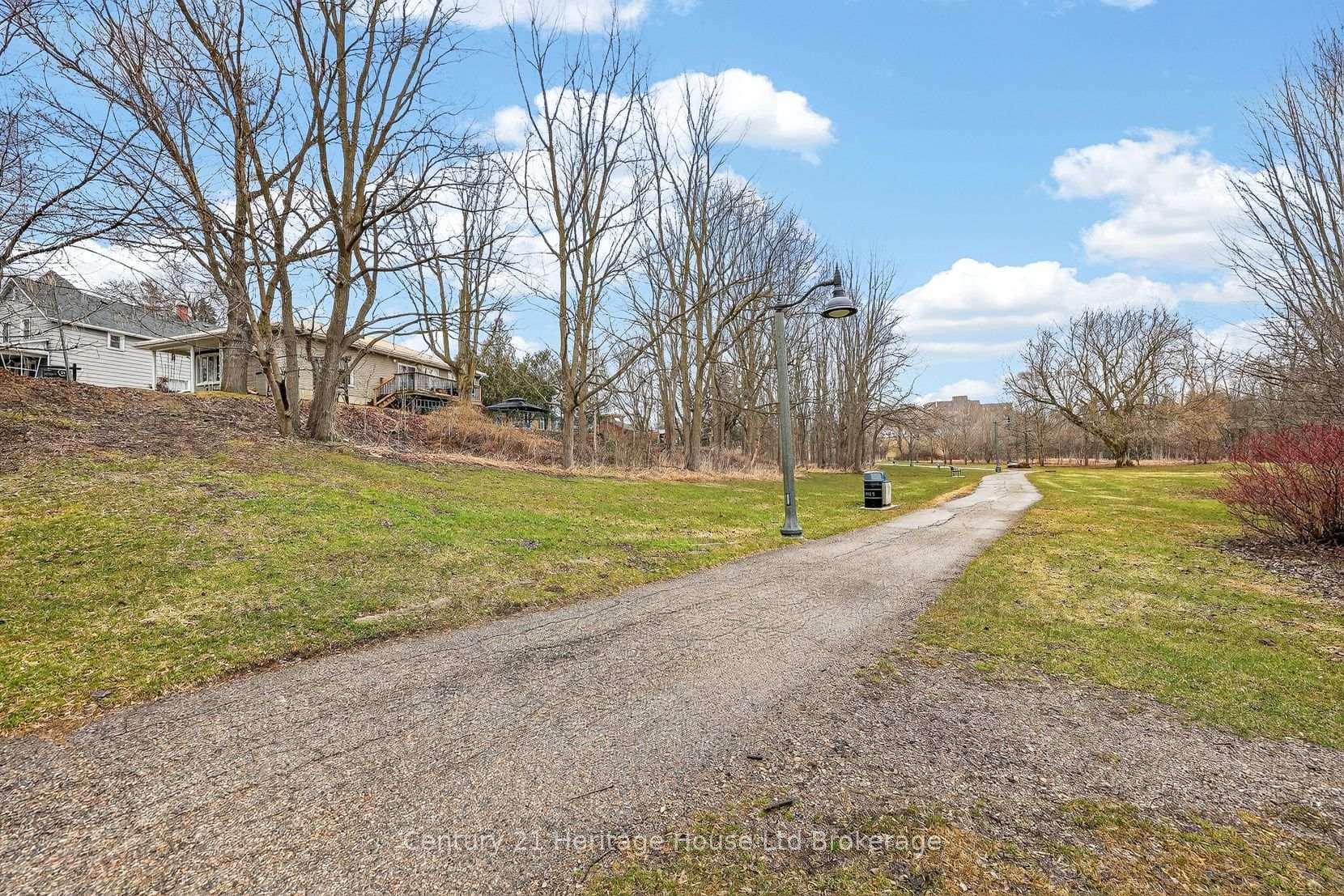 50 Wellington Avenue photo 31