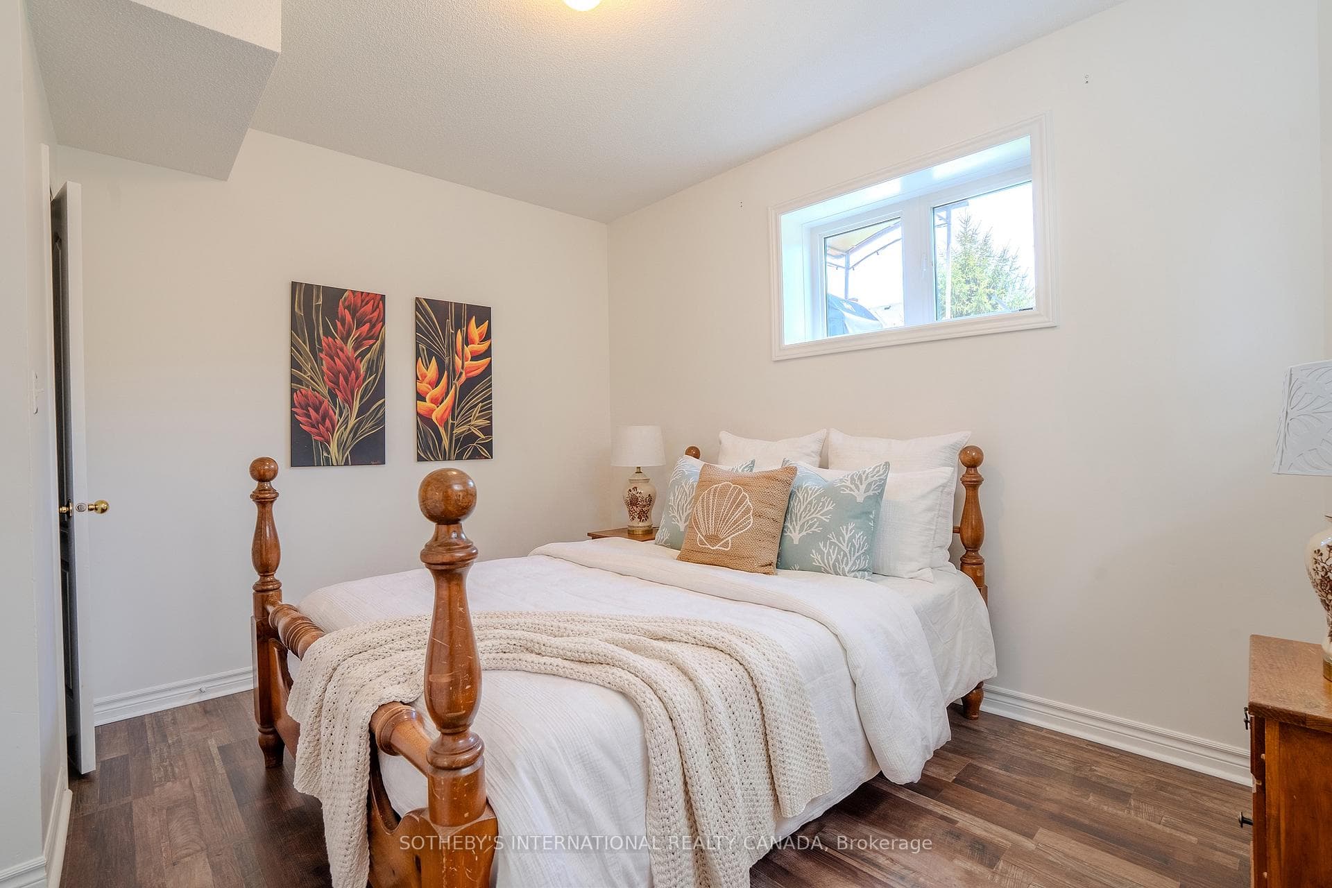 19 Grand Poplar Lane photo 19
