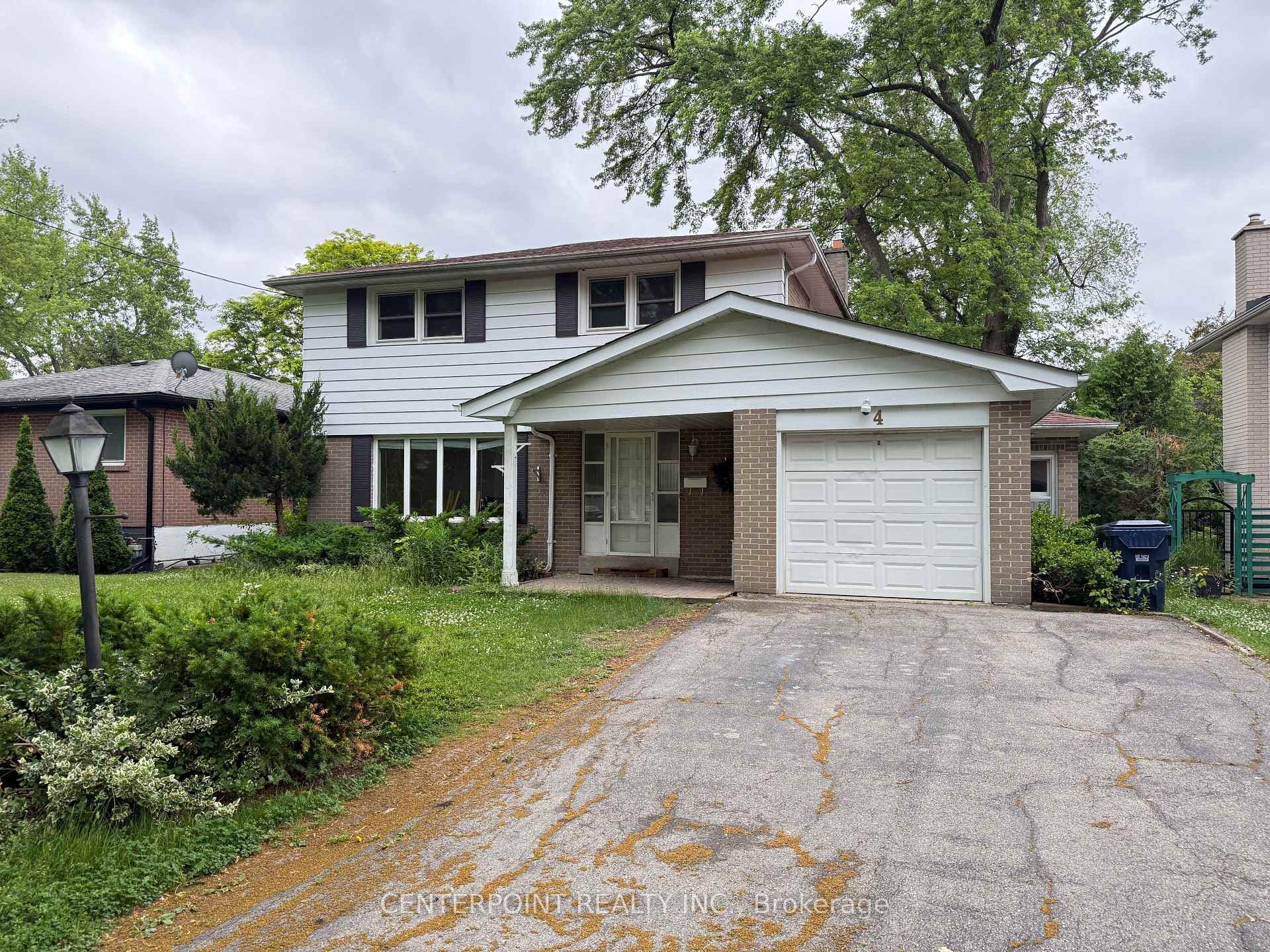 4 Bellbury Crescent photo 2