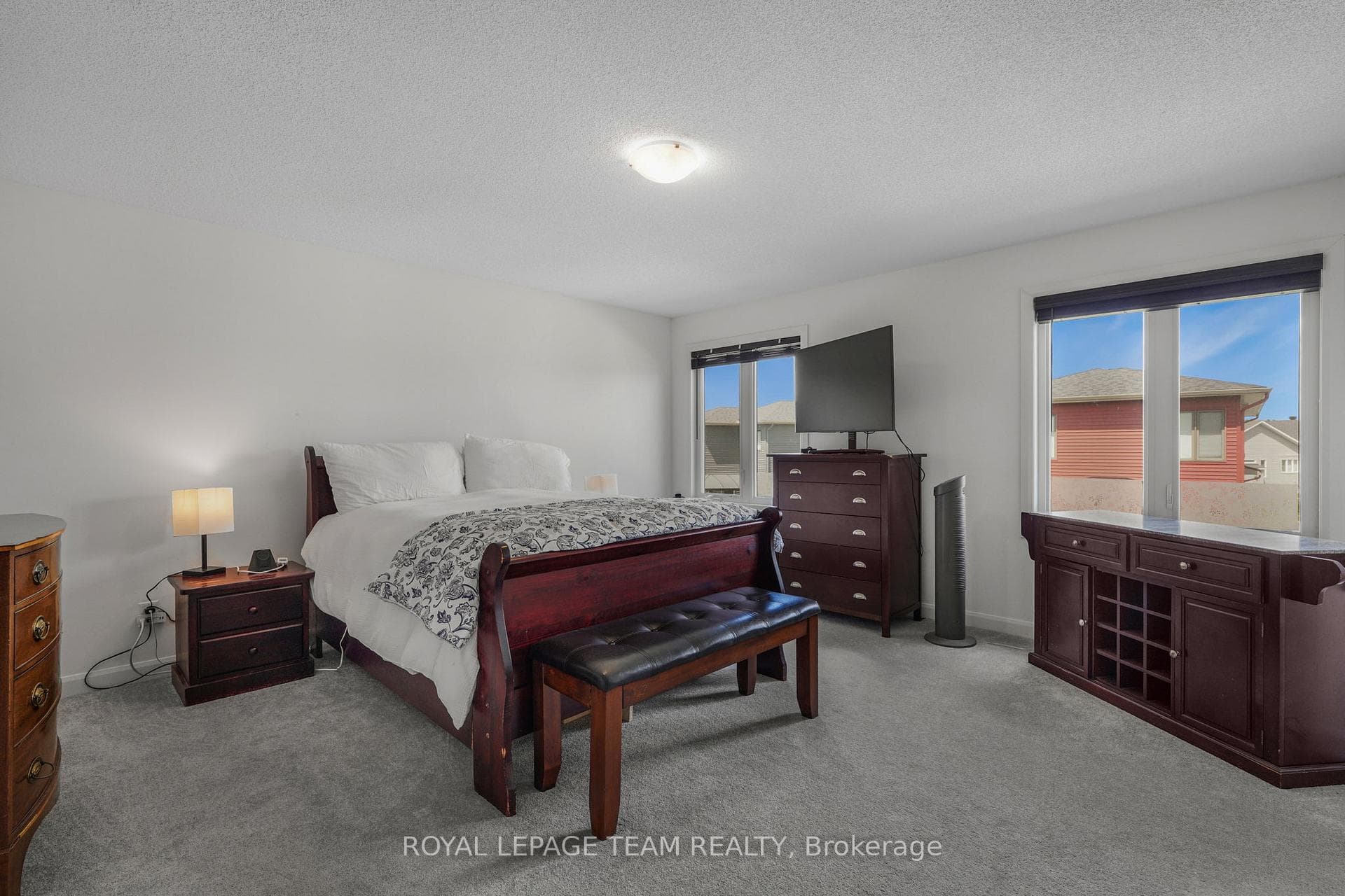 376 Sterling Avenue photo 19