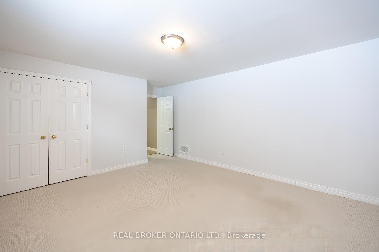 2560 Denure Drive Unit Lower photo 10