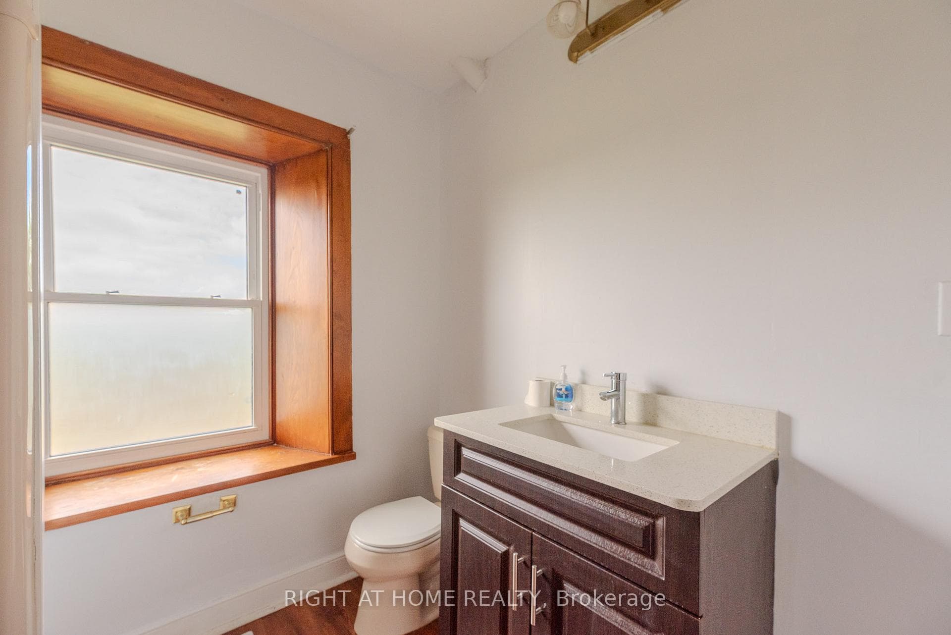 919 Safari Road photo 18