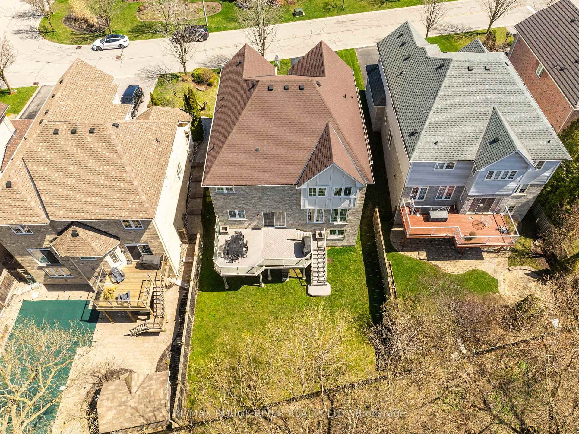 6 Cluff Court photo 40