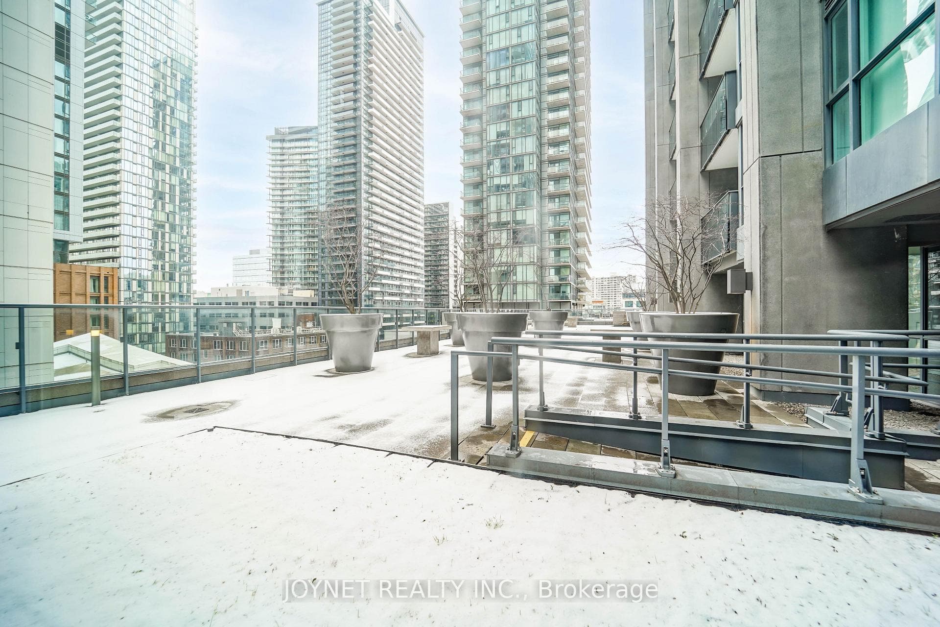 295 Adelaide Street Unit 1001 photo 8