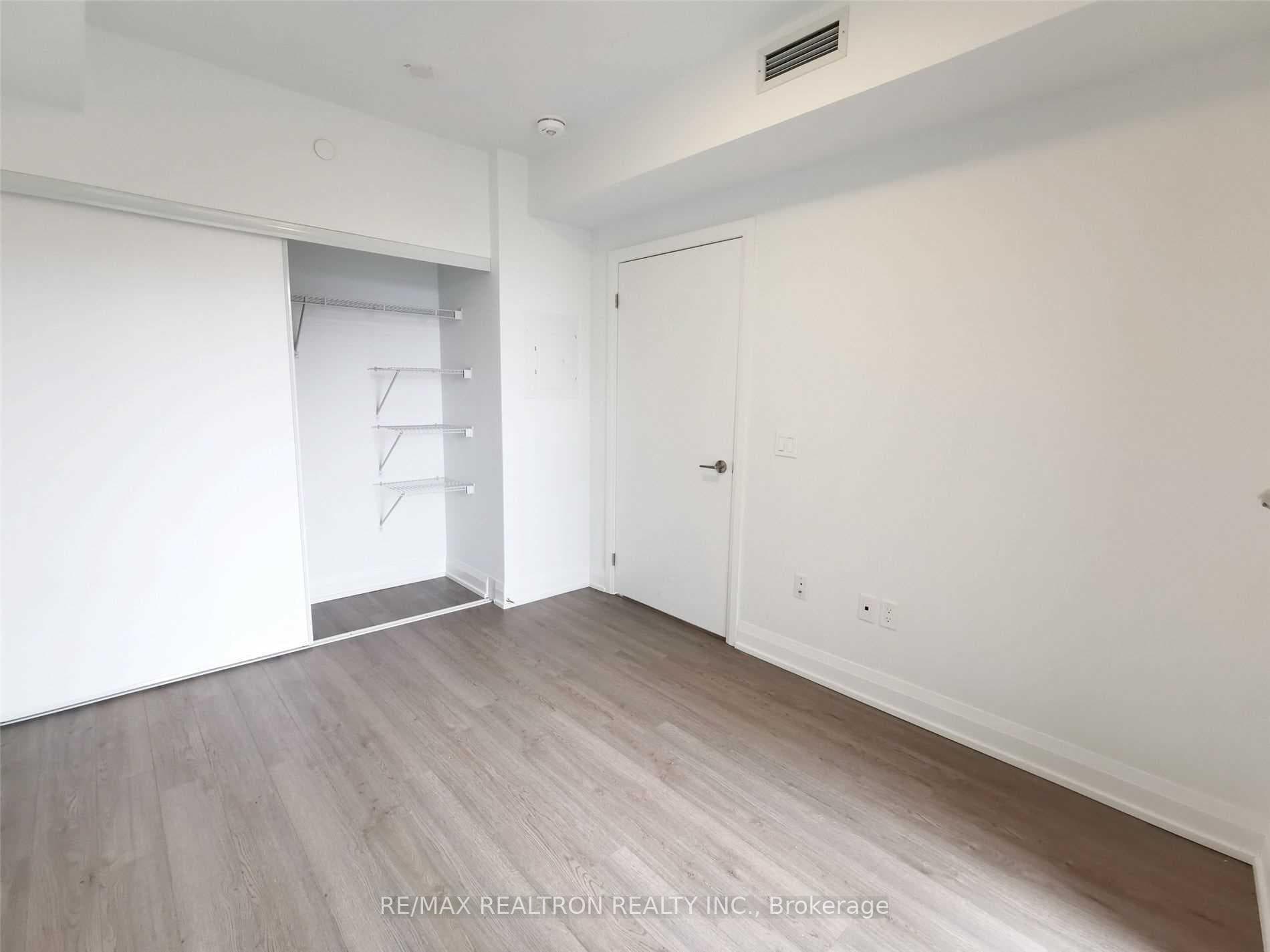 77 Mutual Street Unit 2111 photo 15