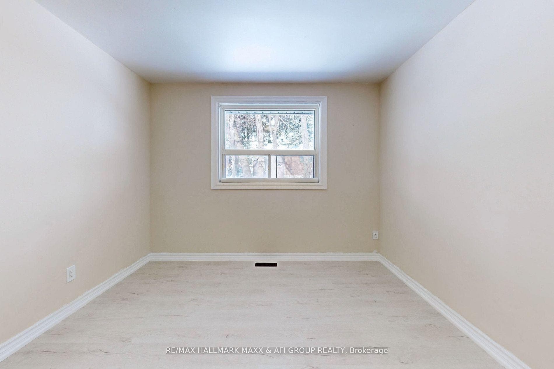 207 Septonne Avenue Unit Main photo 14