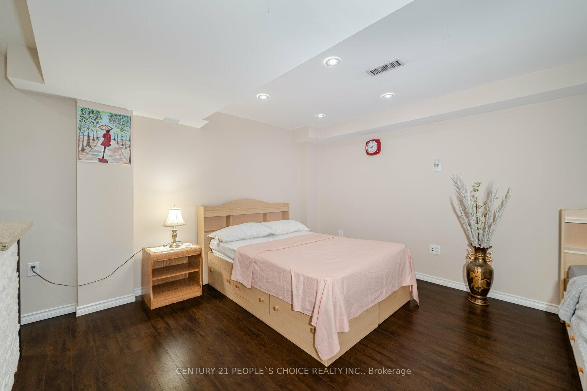 41 Millhouse Mews Unit Bsmt photo 17