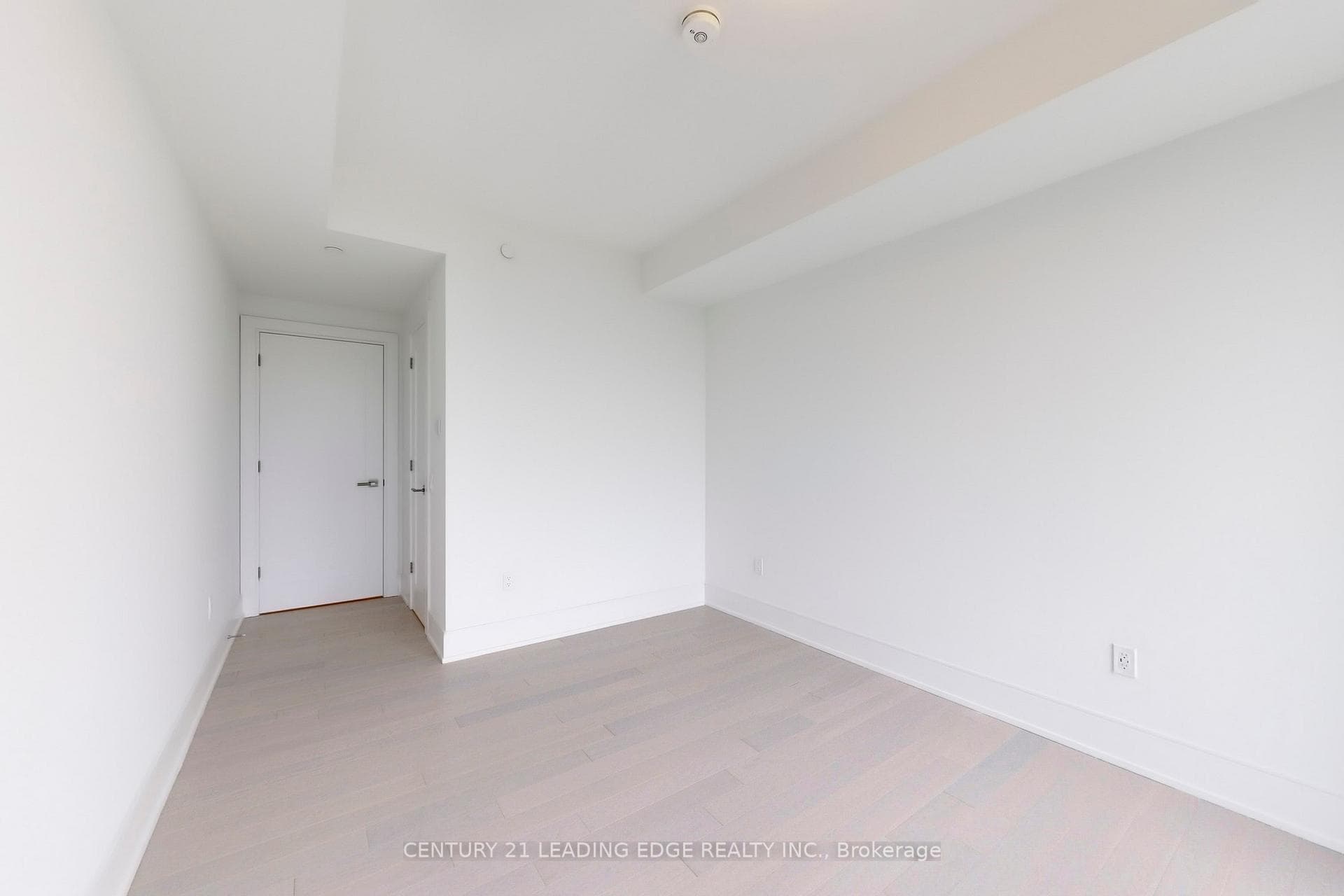 30 Inn On the Park Drive Unit 2004 photo 20