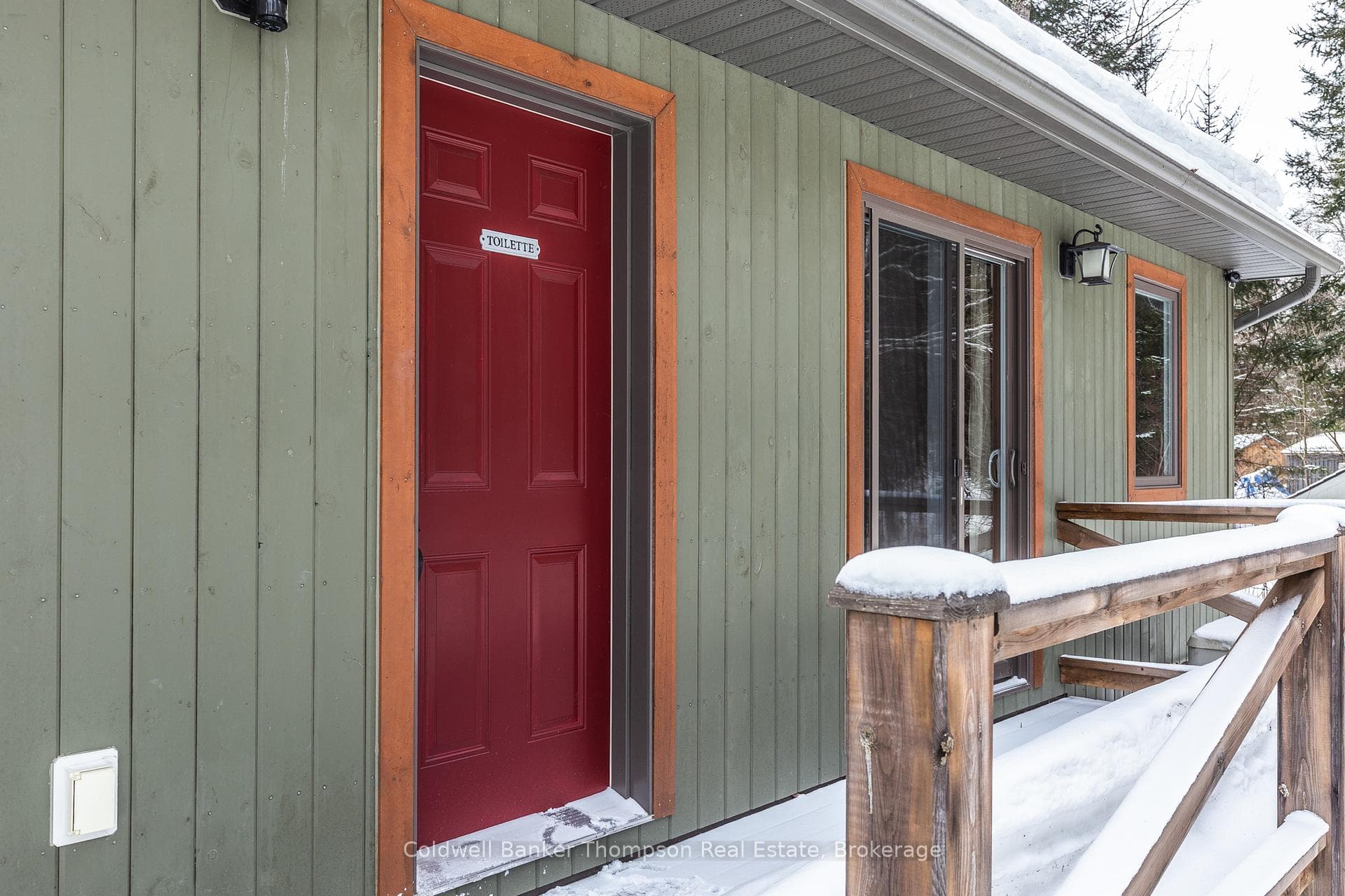 369 Pinegrove Road photo 23