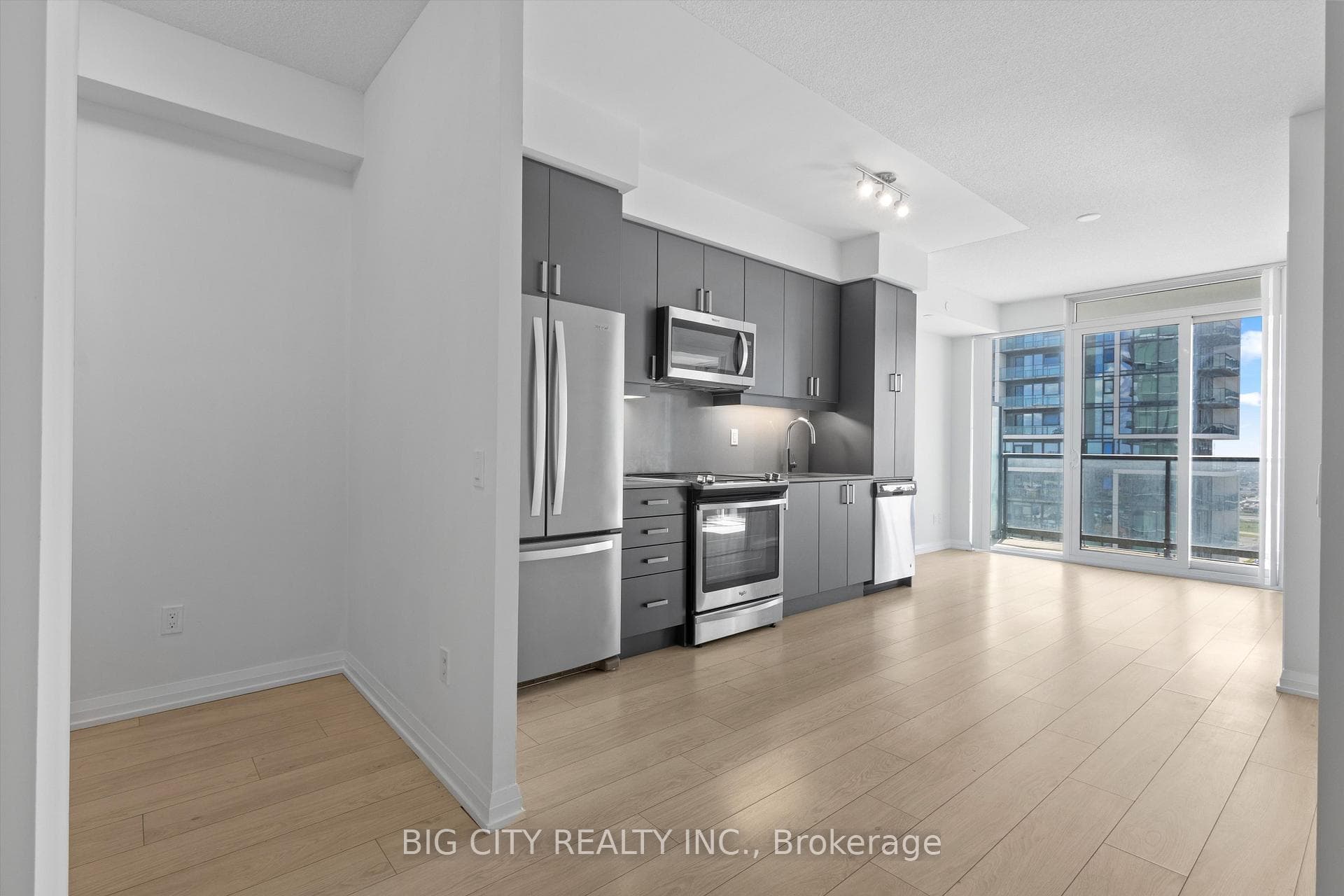 7895 Jane Street Unit 3211 photo 6