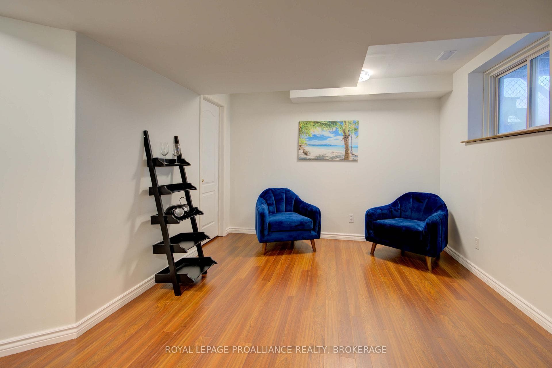 2177 Swanfield Street photo 37