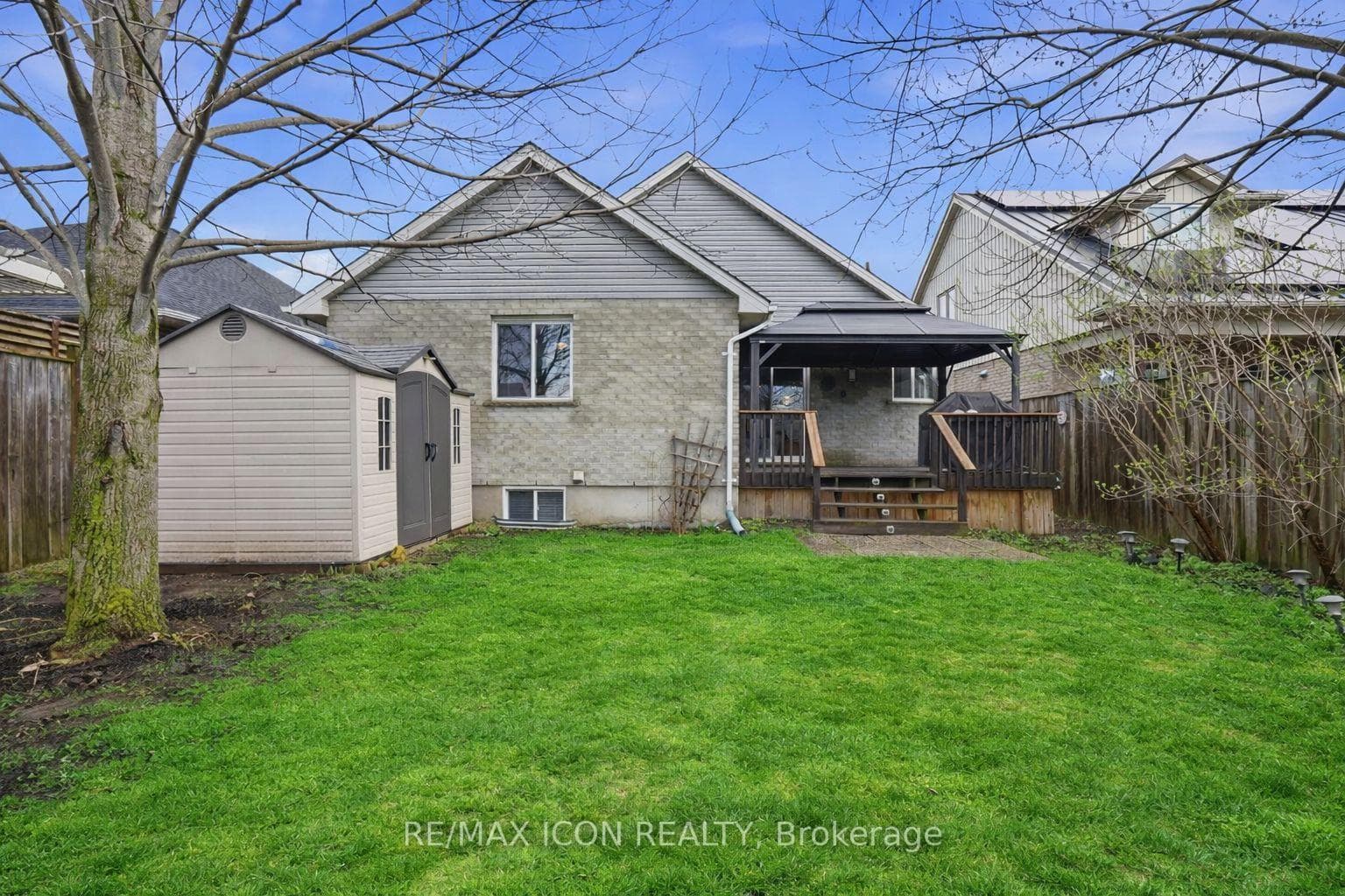 53 Augusta Crescent photo 48