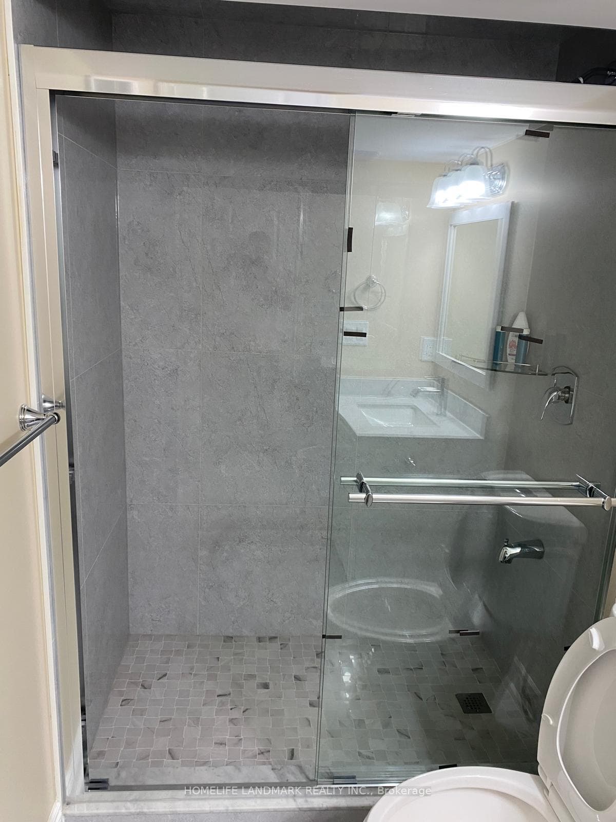 282 SIXTEEN MILE Drive Unit Bsmt. photo 9