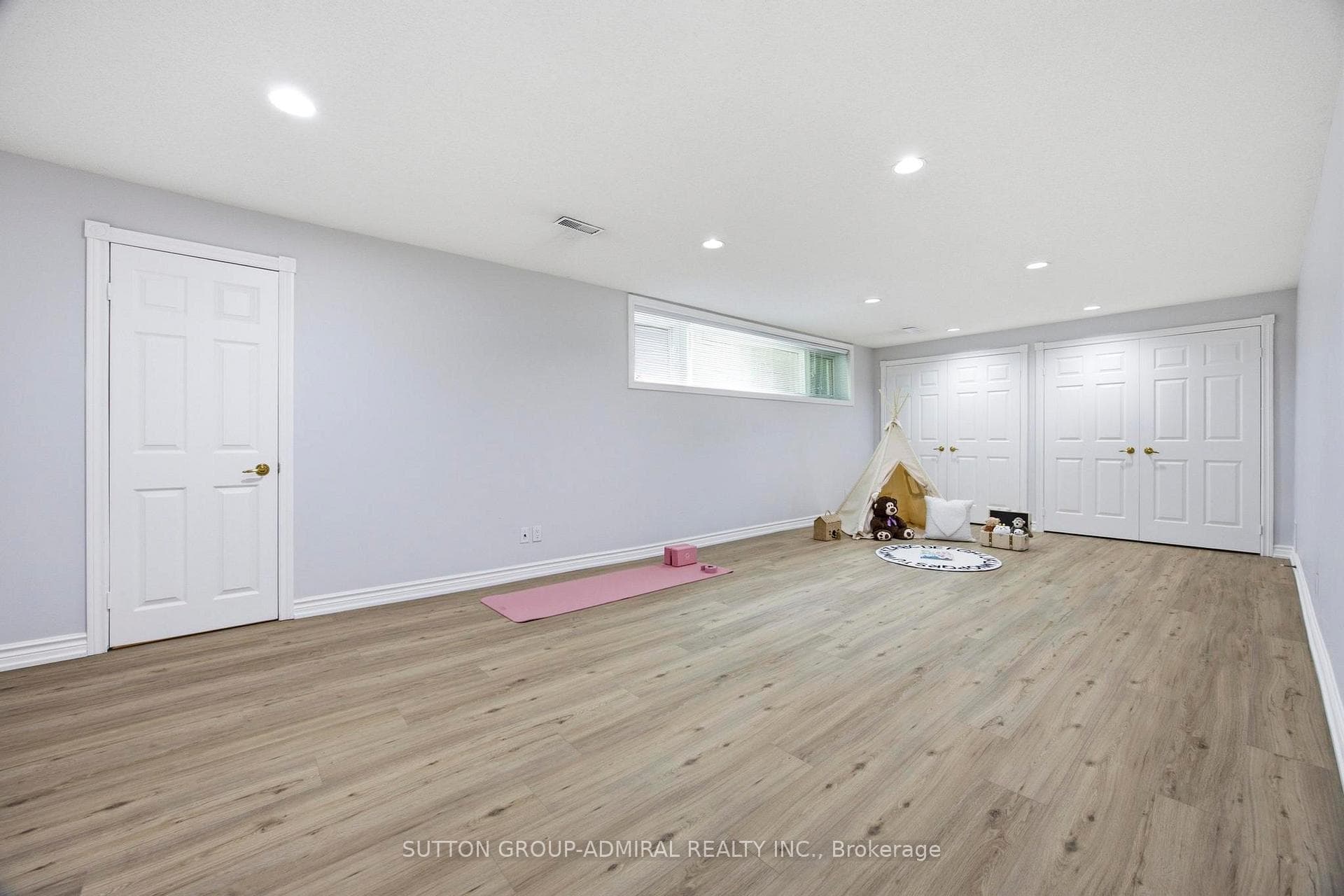 138 Kennard Avenue photo 33