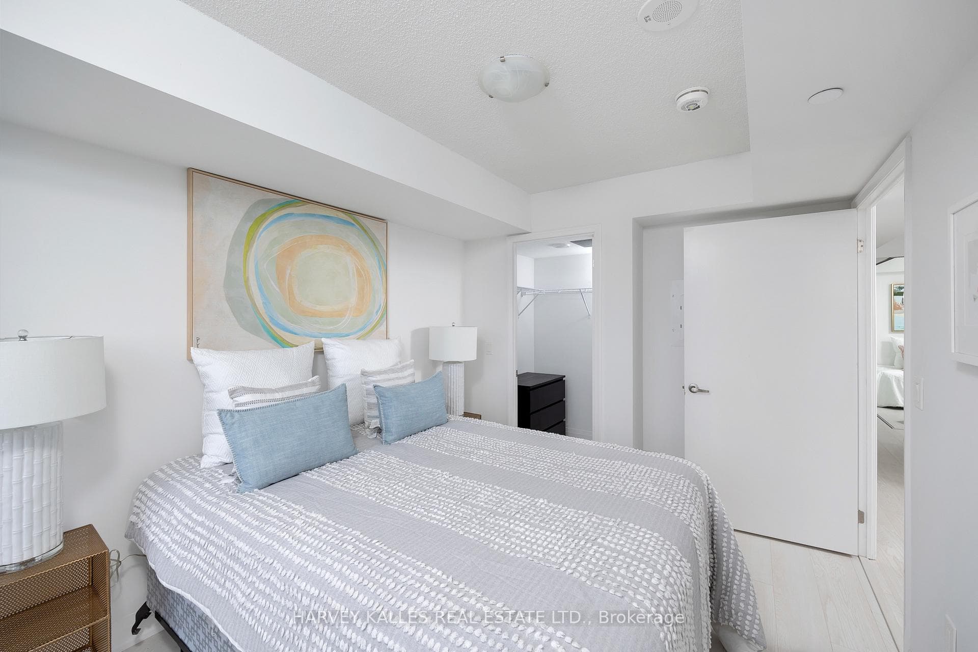 30 Gibbs Road Unit 1301 photo 22