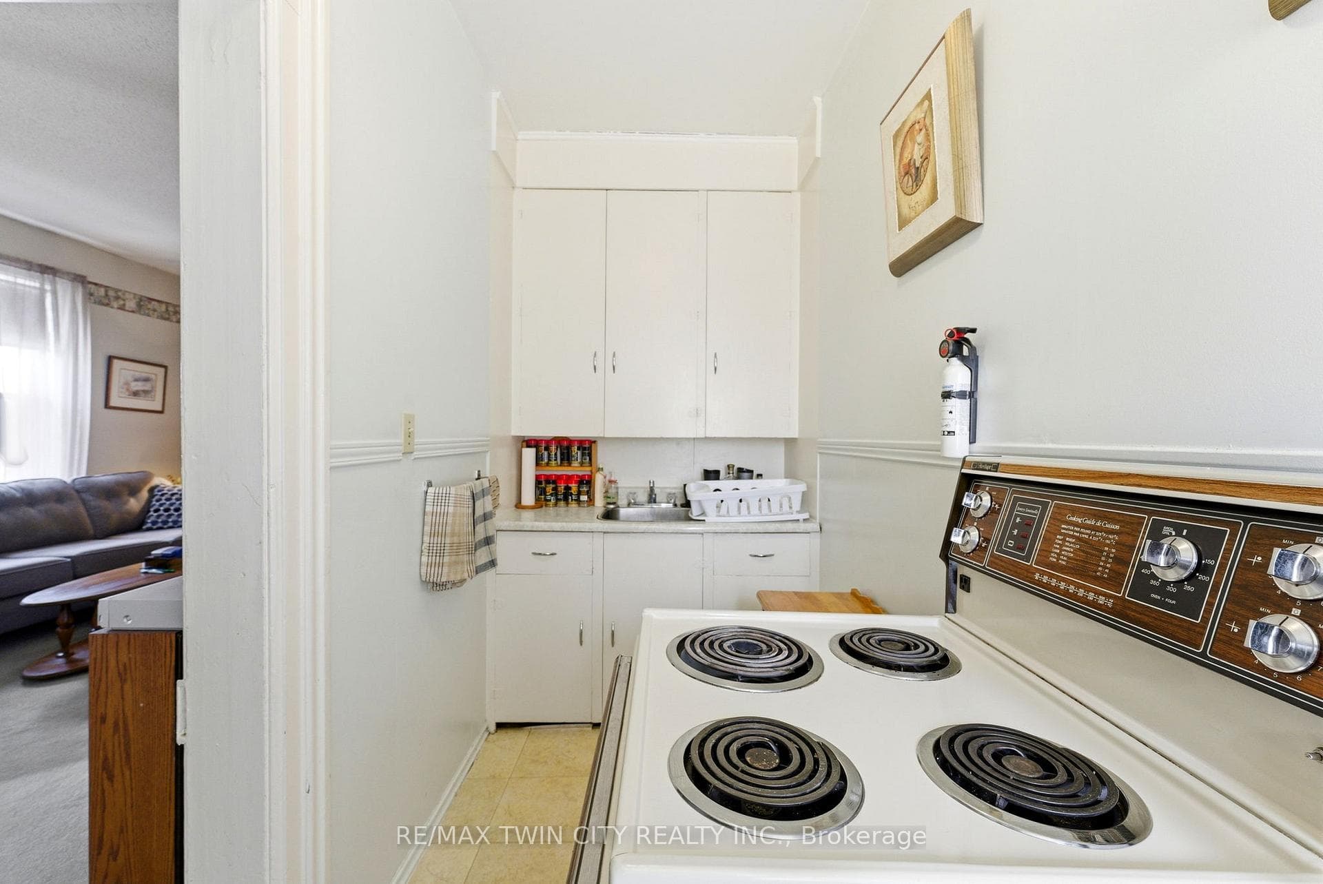 Unit B Kitchen