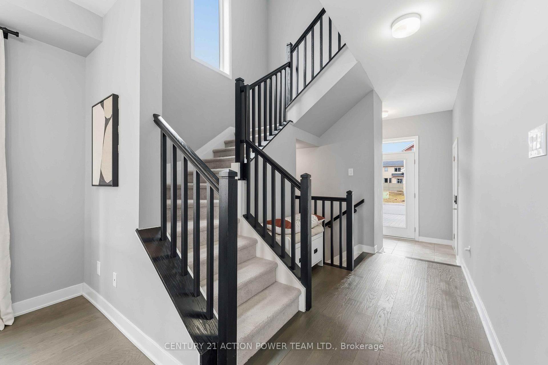2195 Winsome Terrace photo 5