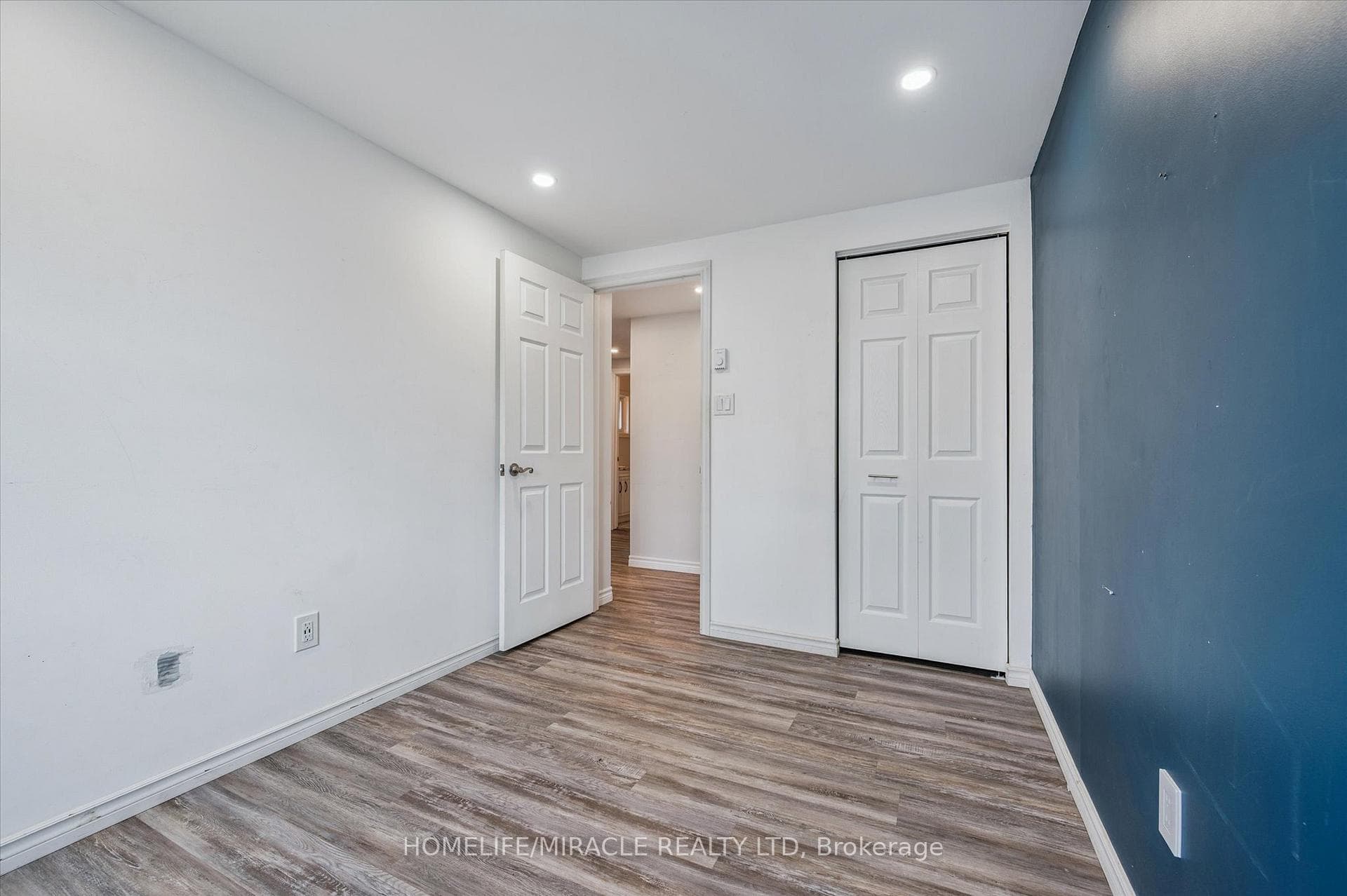 418 Woods Lane photo 25
