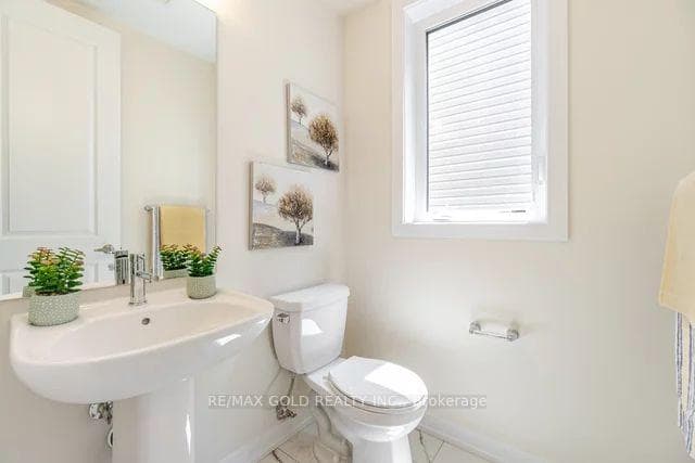 27 Sundin Drive photo 4