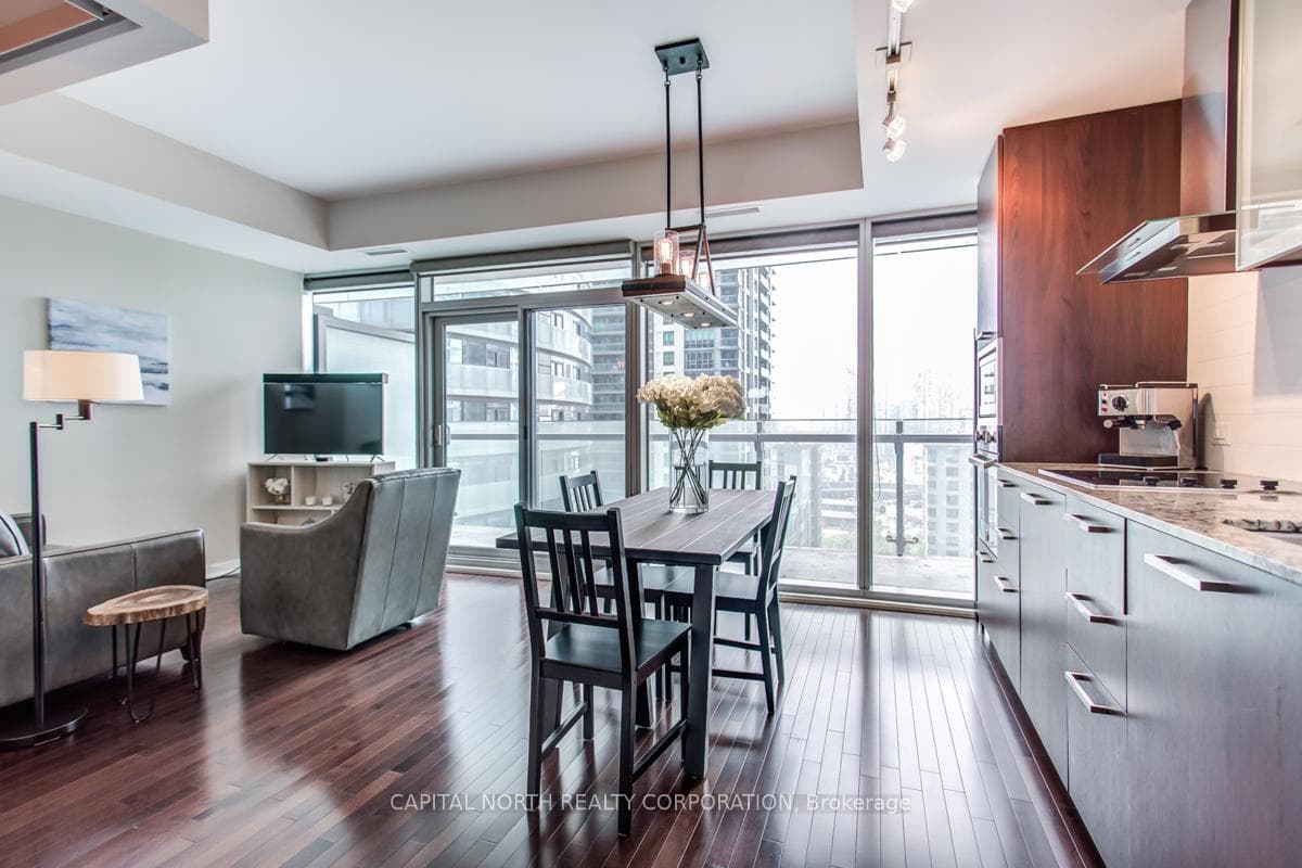 14 York Street Unit 1507 photo 9