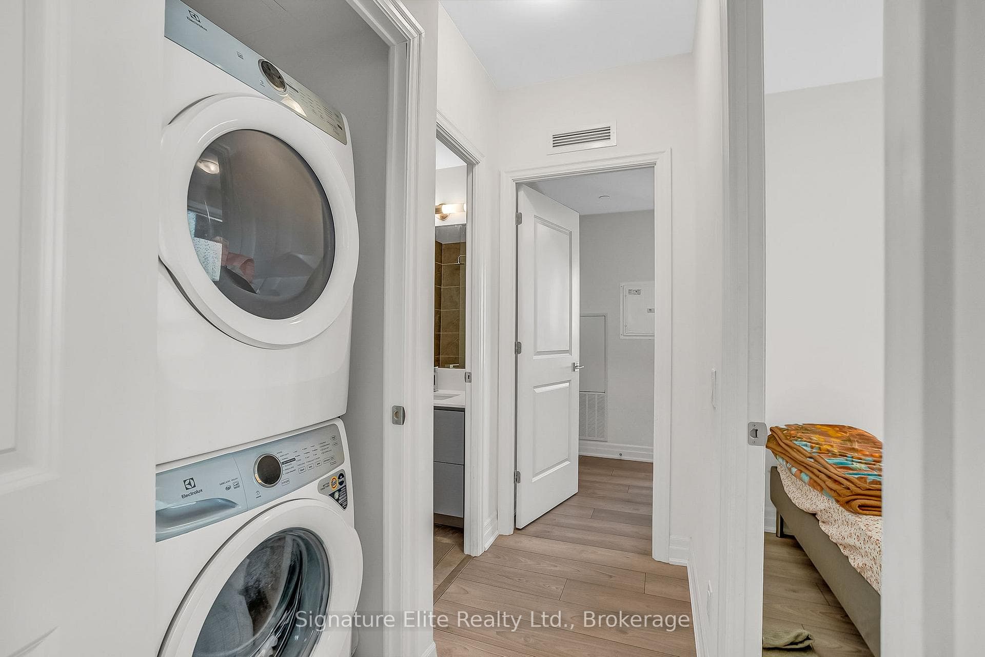 36 Elm Drive Unit 3402 photo 15