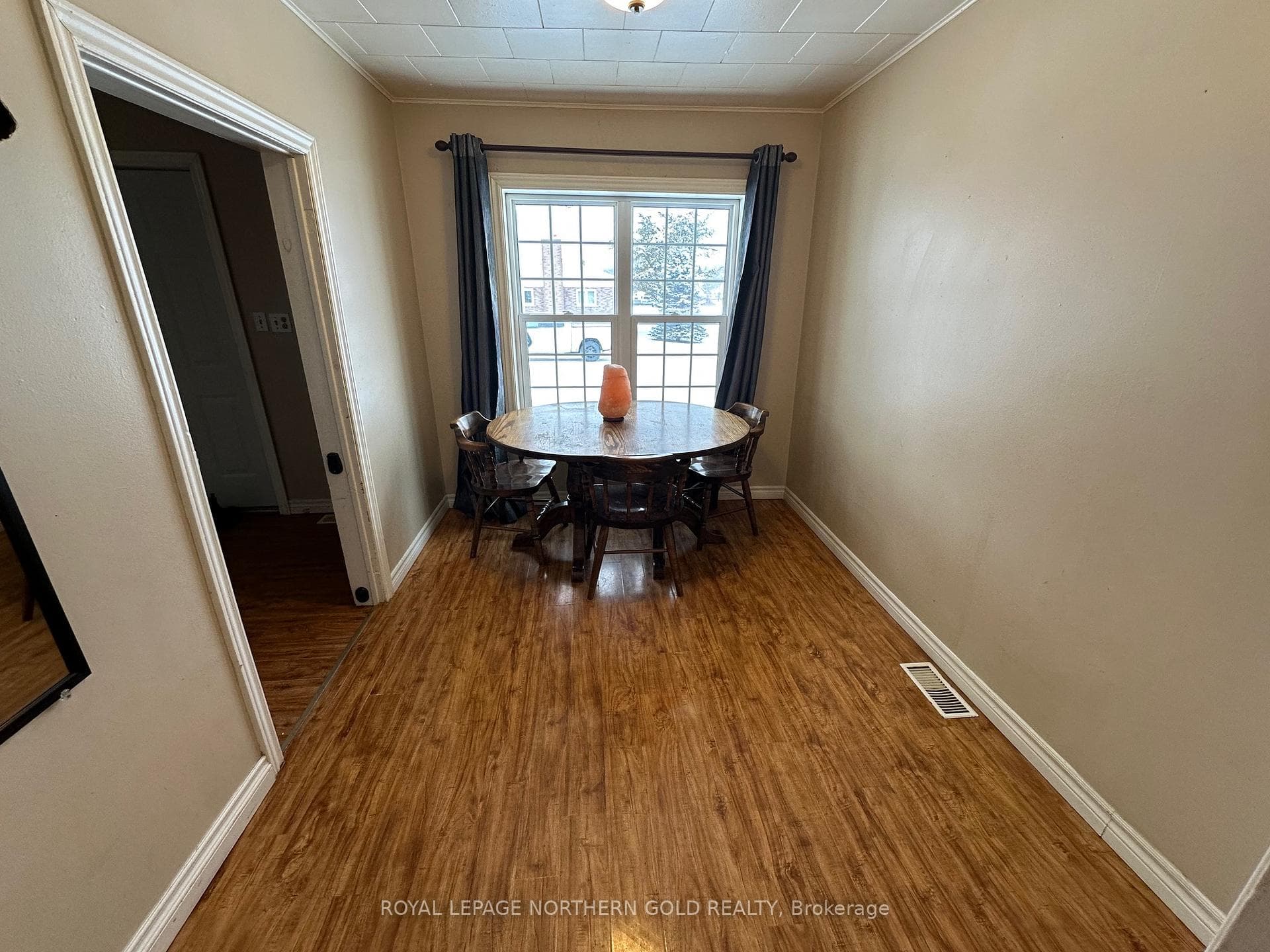 4 Baron Street photo 6