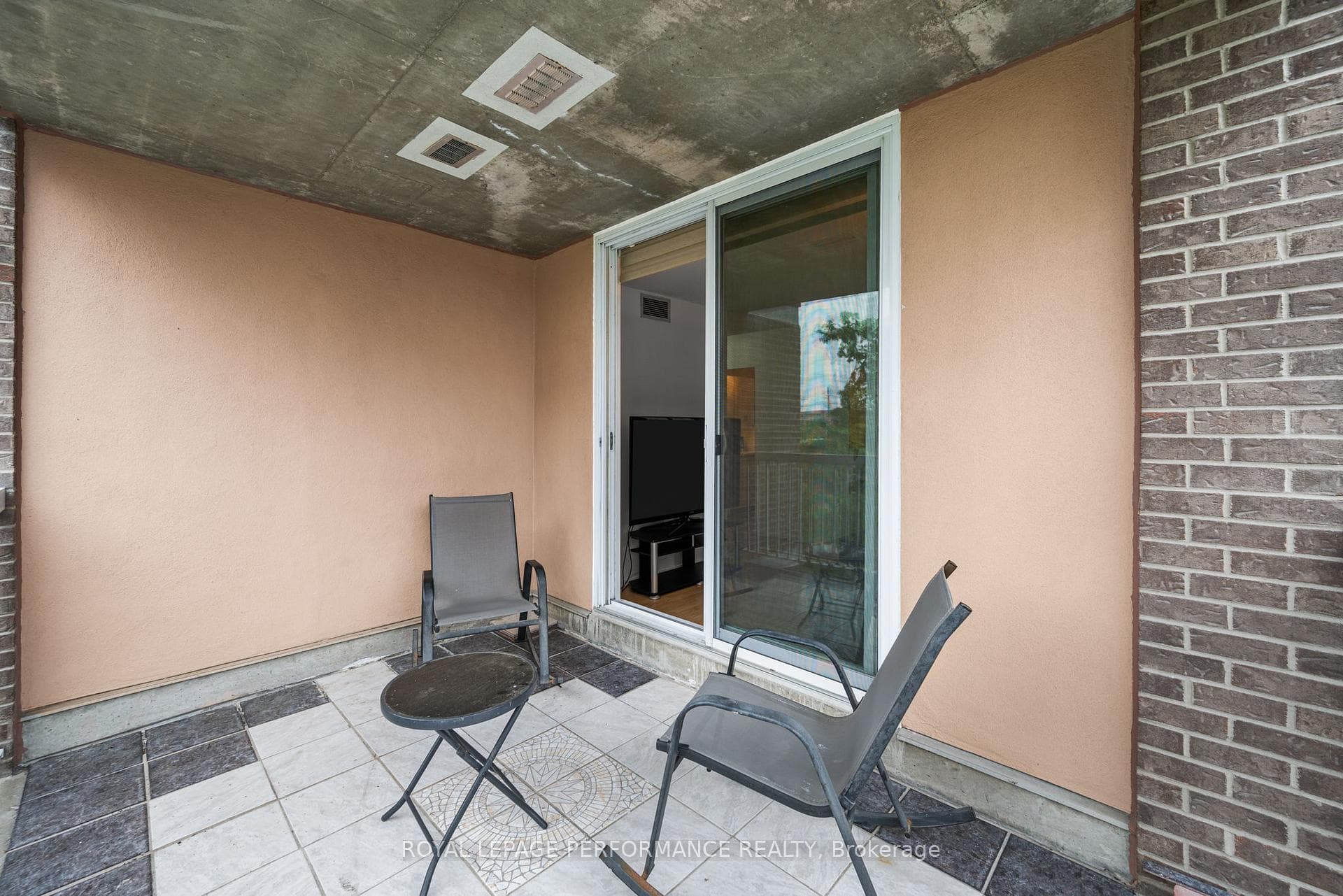 110 Forward Avenue Unit 501 photo 26