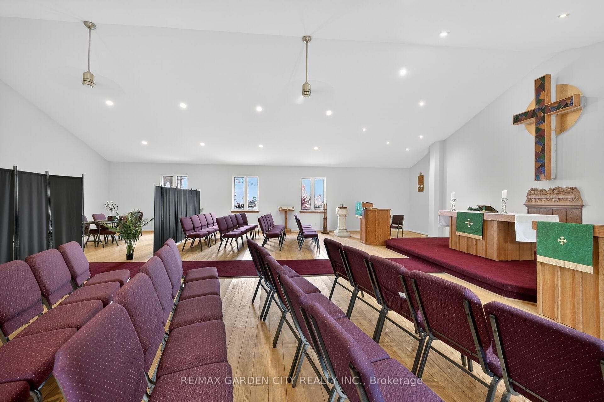 1140 Bay Street photo 10