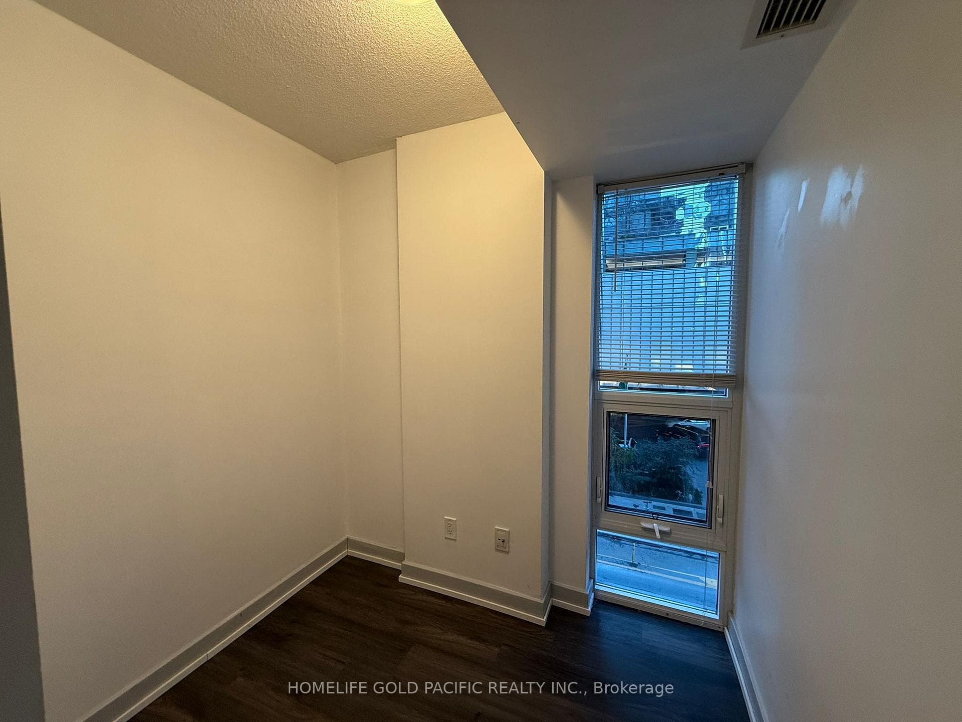 126 Simcoe Street Unit 311 photo 11