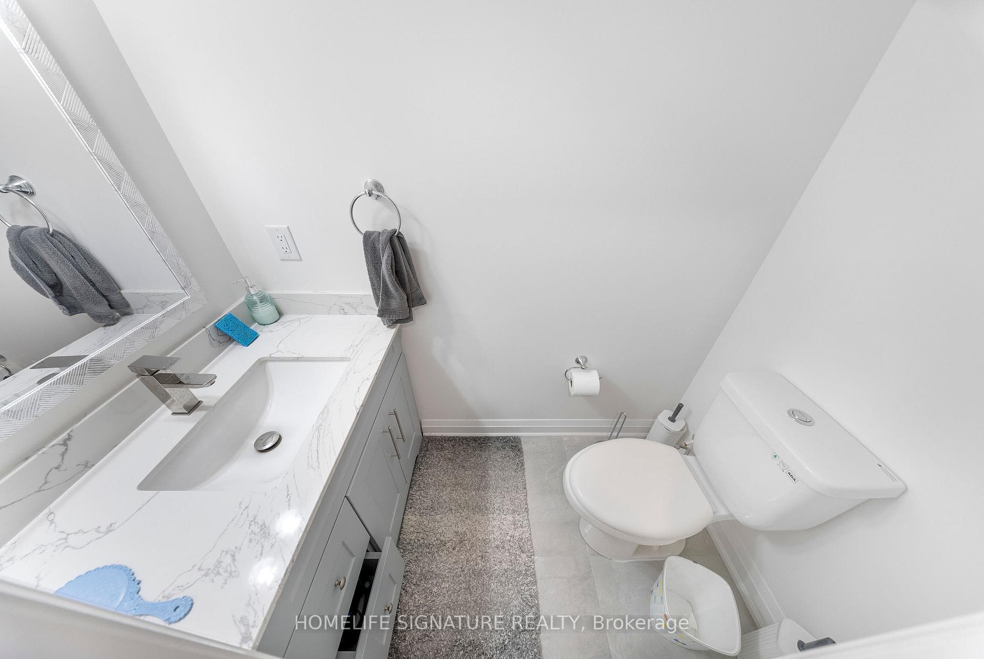 11 Ludlow Drive photo 44