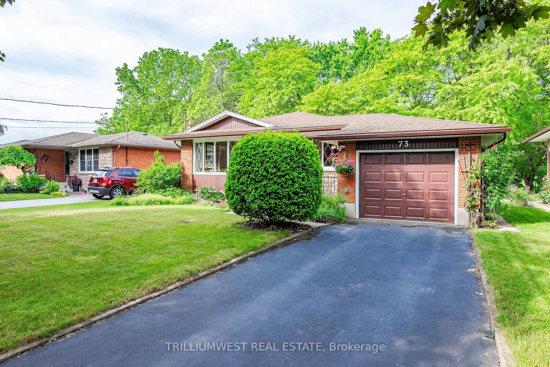 73 Prince Charles Drive photo 3