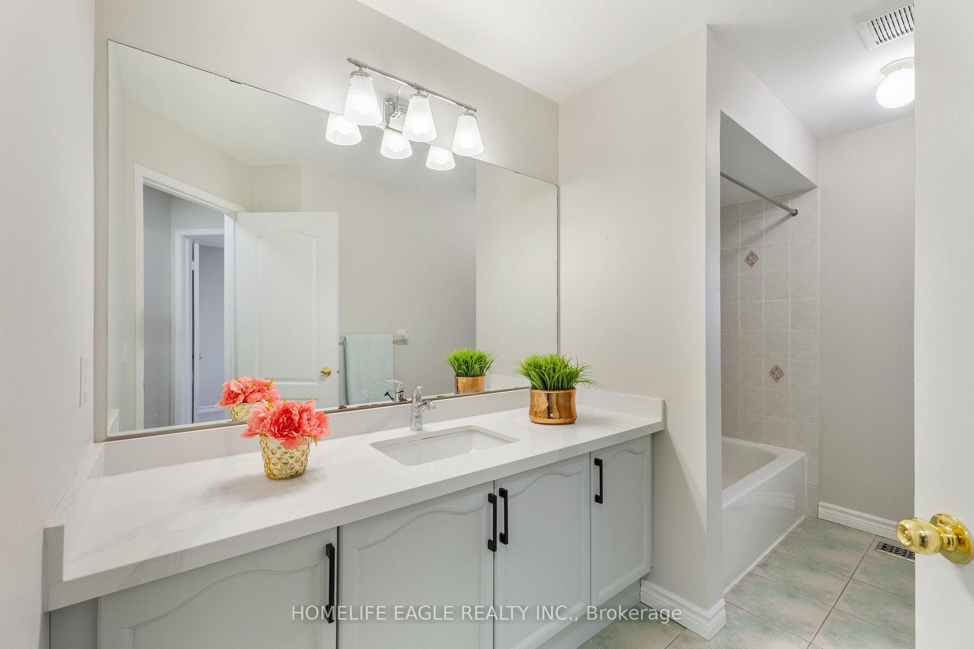 71 Millcliff Circle photo 12