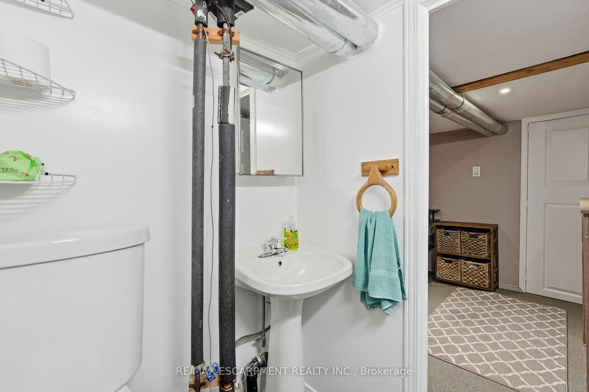182 Cavell Avenue photo 36